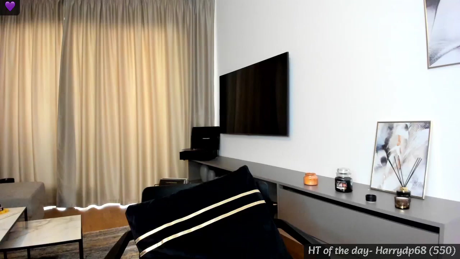 Gallery image thumbnail from Mi_Ha's myfreecams stream on, 07/09/2024, 17:23 image 8 of 20