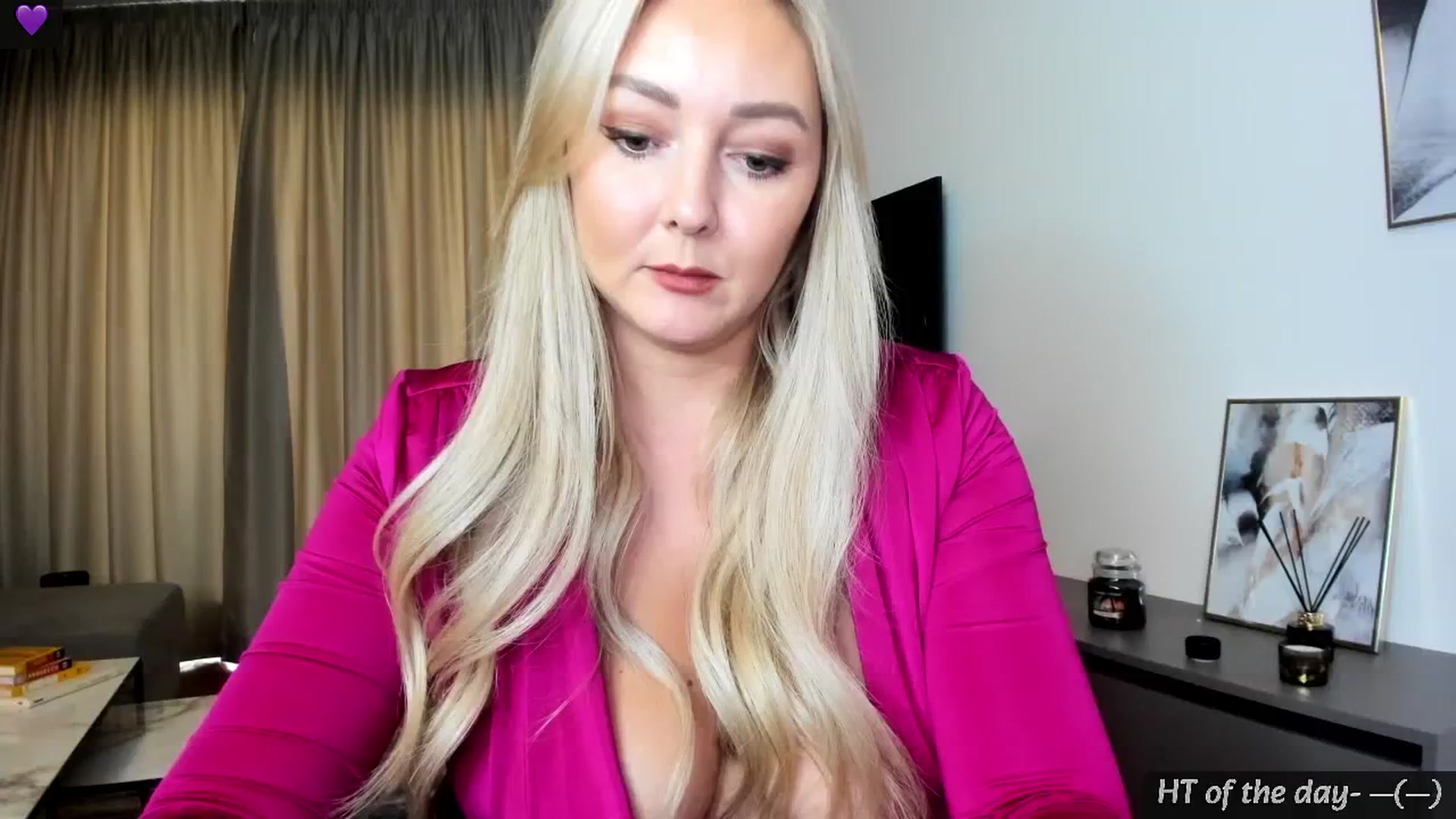 Gallery image thumbnail from Mi_Ha's myfreecams stream on, 07/17/2024, 16:06 image 1 of 20