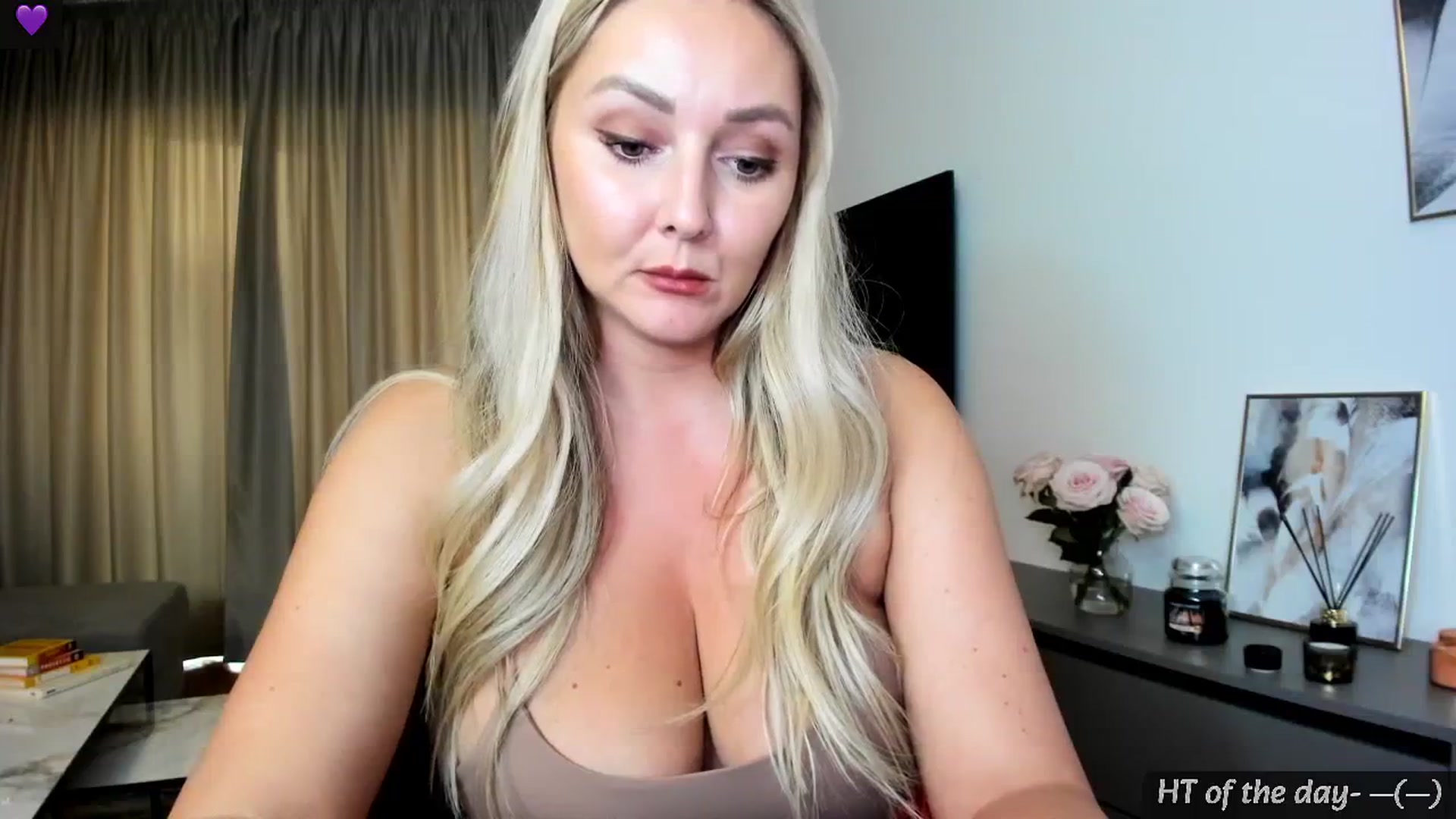 Gallery image thumbnail from Mi_Ha's myfreecams stream on, 07/19/2024, 15:52 image 20 of 20