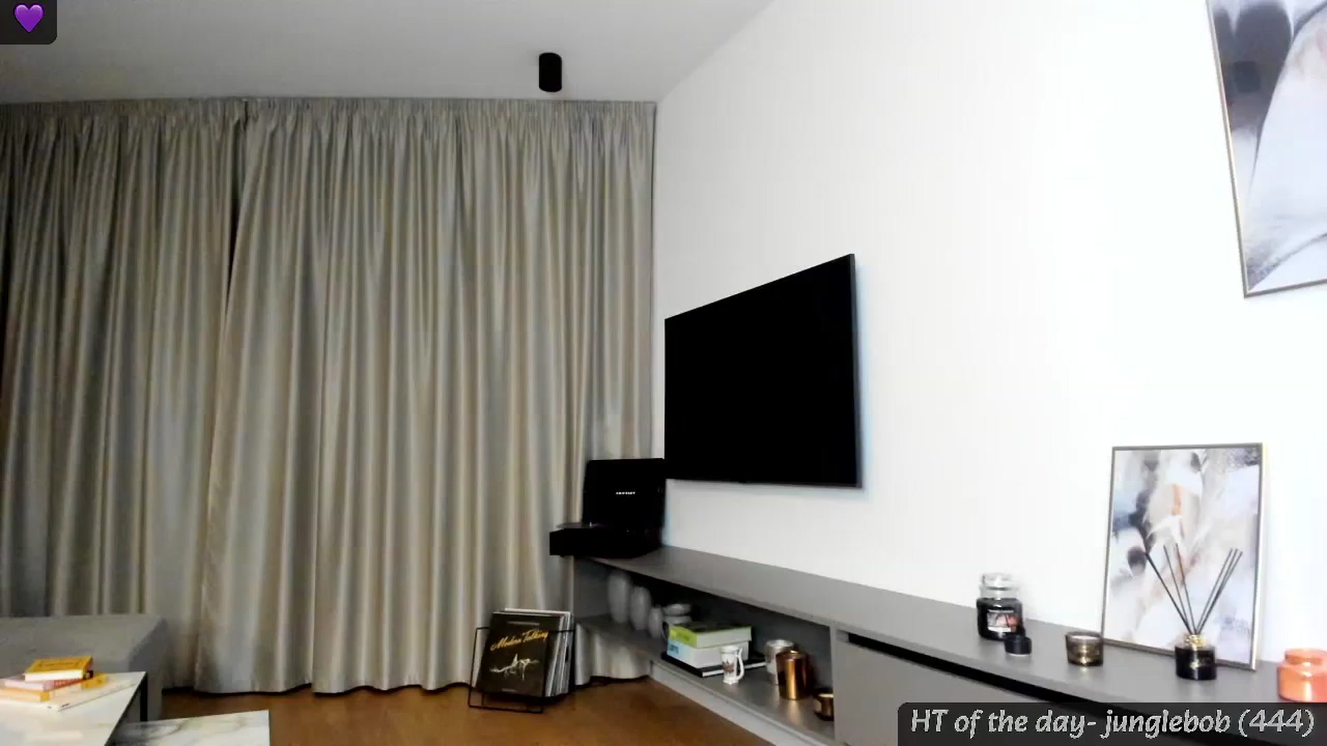 Gallery image thumbnail from Mi_Ha's myfreecams stream on, 07/22/2024, 21:22 image 7 of 20