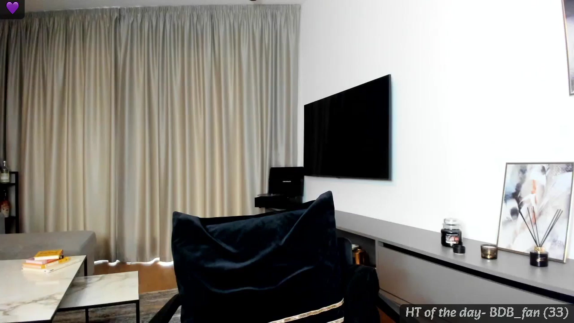 Gallery image thumbnail from Mi_Ha's myfreecams stream on, 07/23/2024, 14:47 image 14 of 20