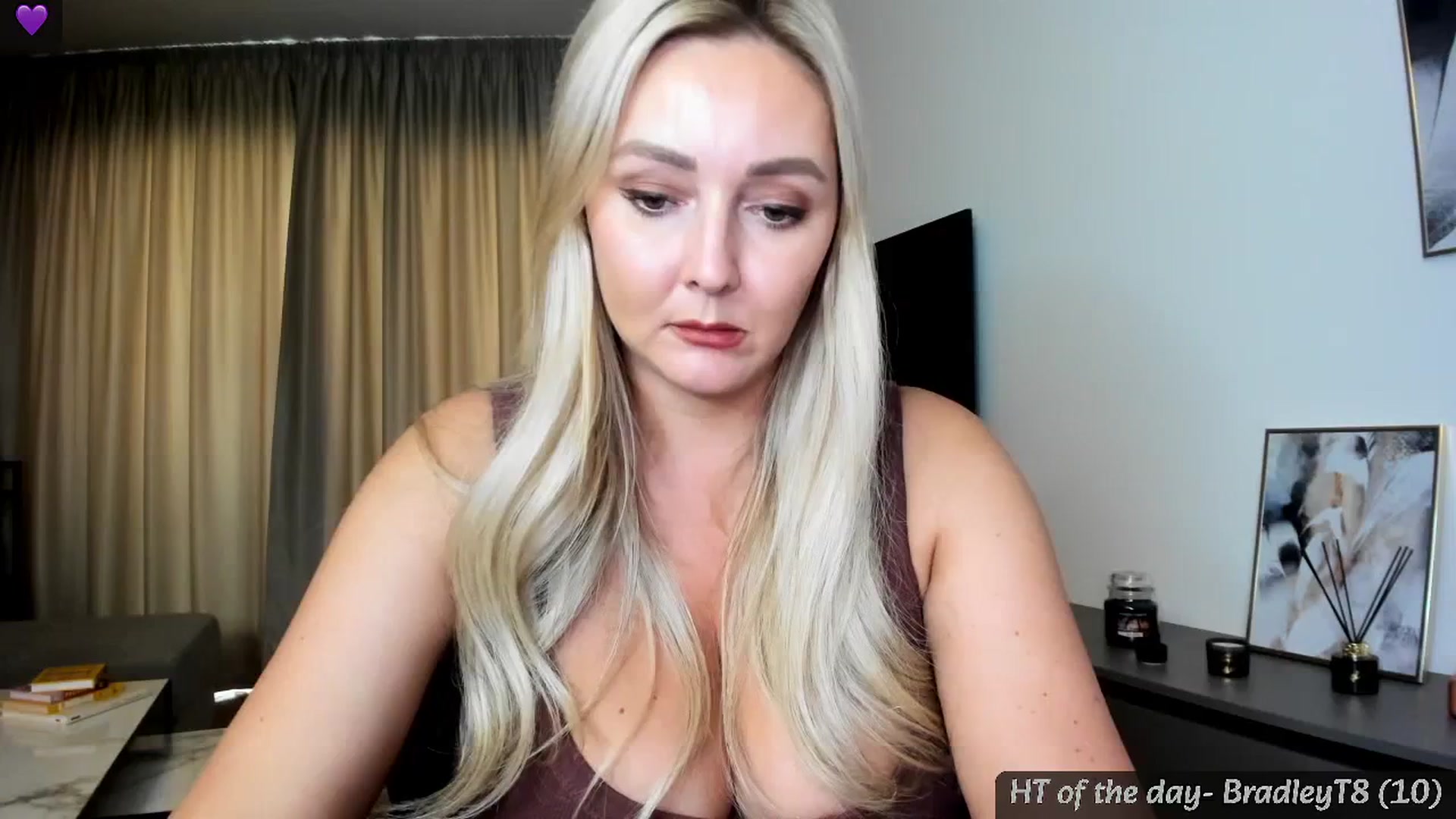 Gallery image thumbnail from Mi_Ha's myfreecams stream on, 07/24/2024, 16:06 image 3 of 20