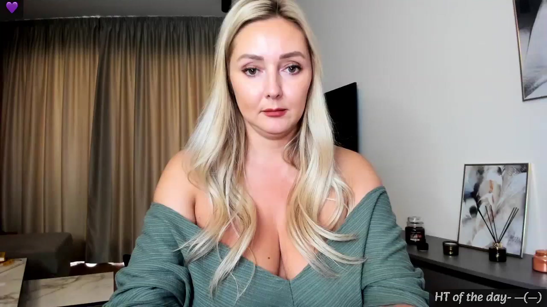 Gallery image thumbnail from Mi_Ha's myfreecams stream on, 07/25/2024, 15:50 image 1 of 20