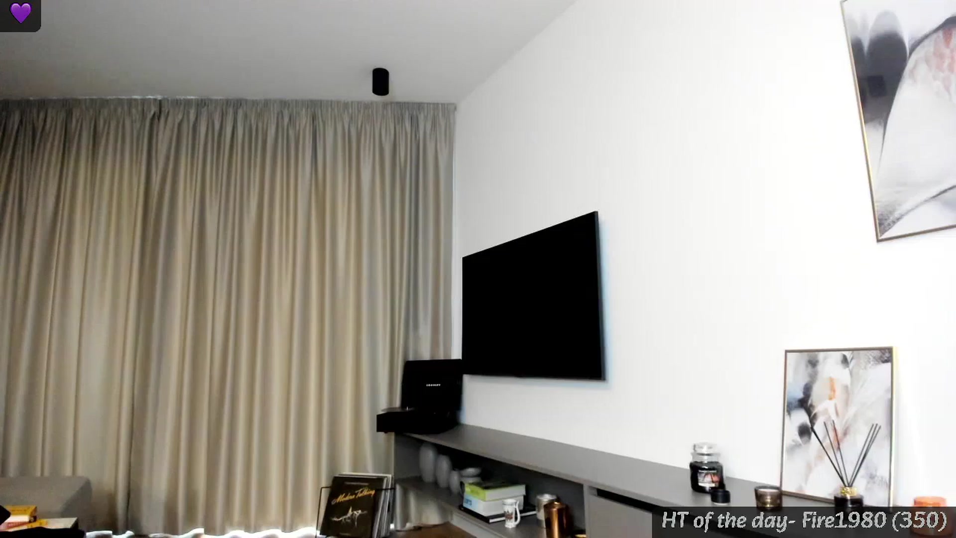 Gallery image thumbnail from Mi_Ha's myfreecams stream on, 07/26/2024, 15:10 image 14 of 20