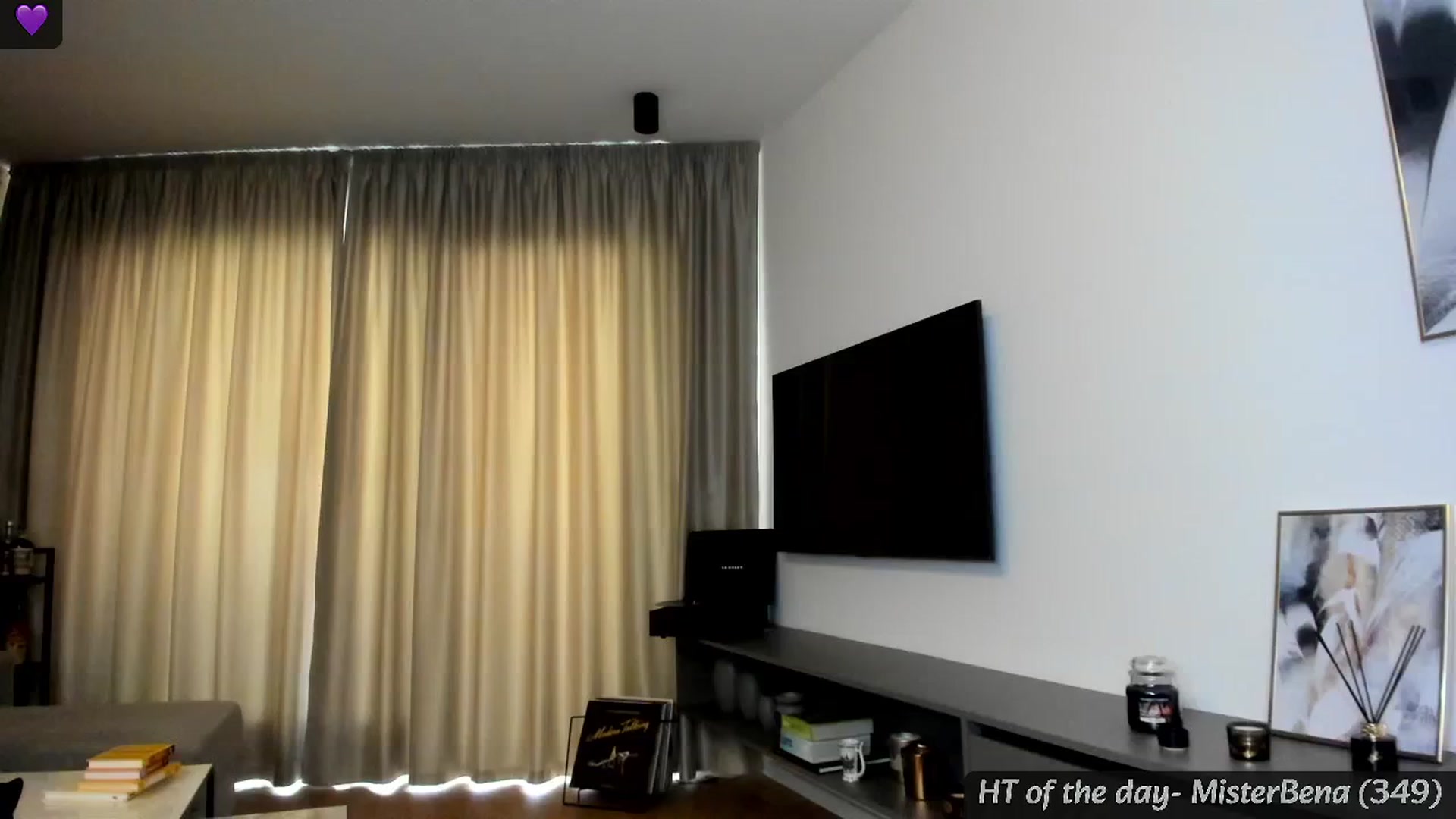 Gallery image thumbnail from Mi_Ha's myfreecams stream on, 07/27/2024, 17:19 image 6 of 20