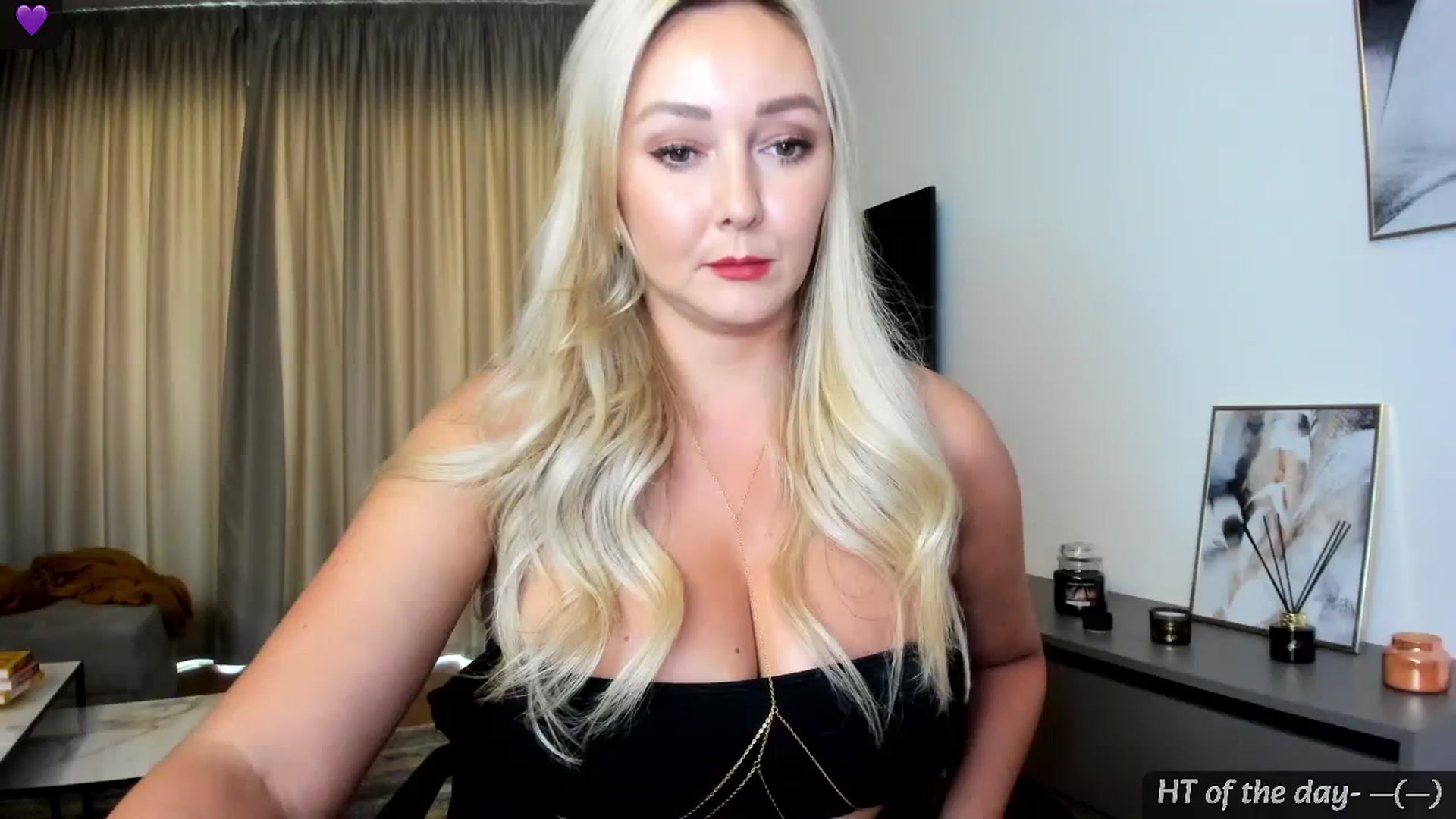 Gallery image thumbnail from Mi_Ha's myfreecams stream on, 08/03/2024, 15:22 image 2 of 20