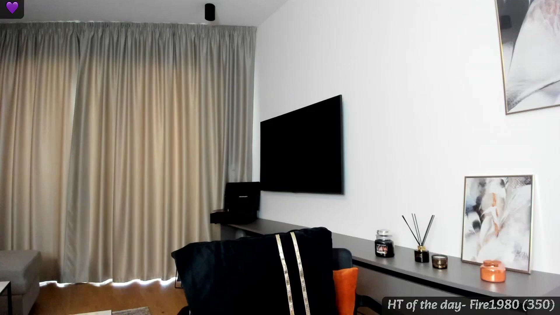 Gallery image thumbnail from Mi_Ha's myfreecams stream on, 08/07/2024, 15:14 image 17 of 20