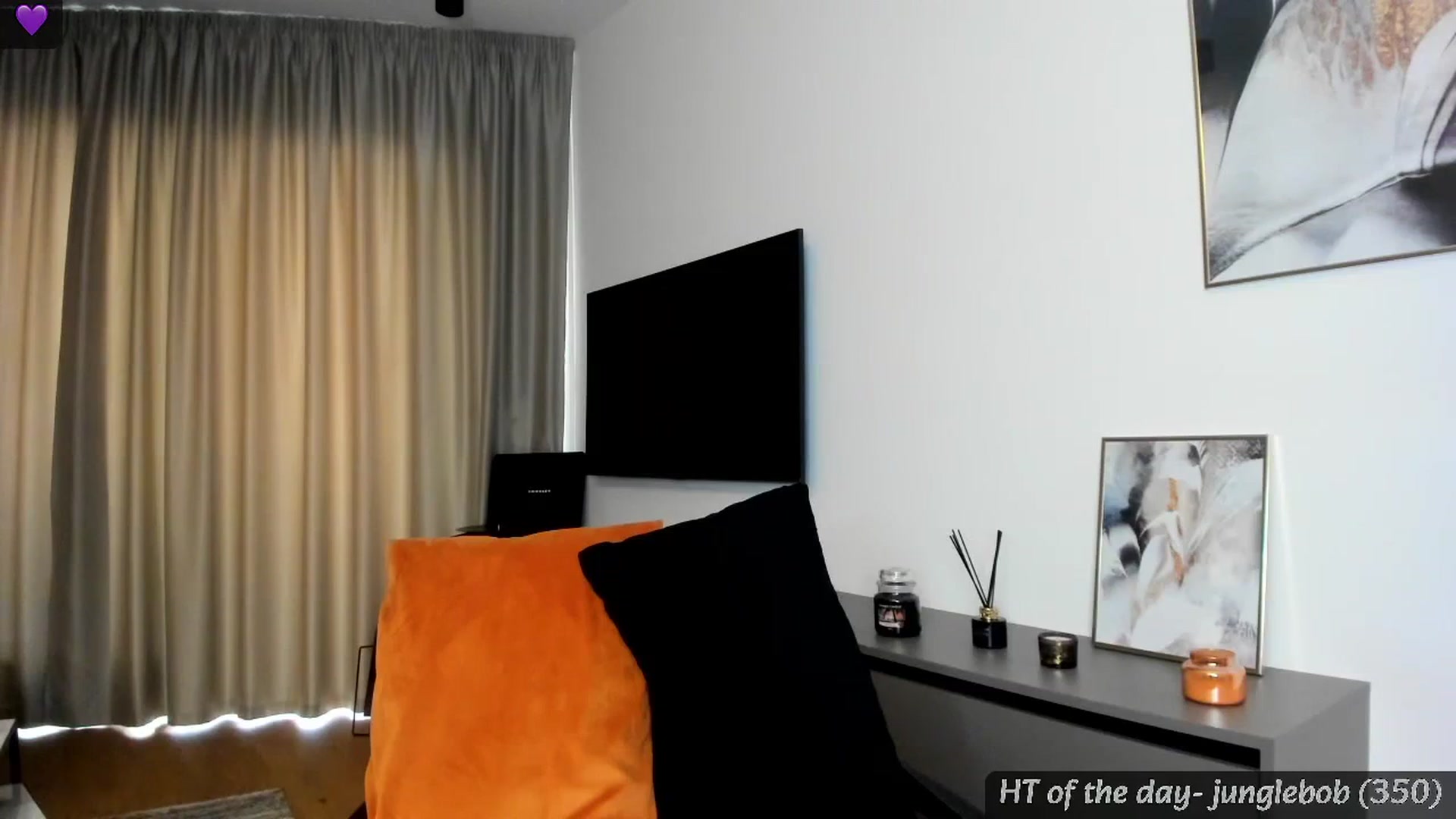 Gallery image thumbnail from Mi_Ha's myfreecams stream on, 08/20/2024, 15:46 image 11 of 20