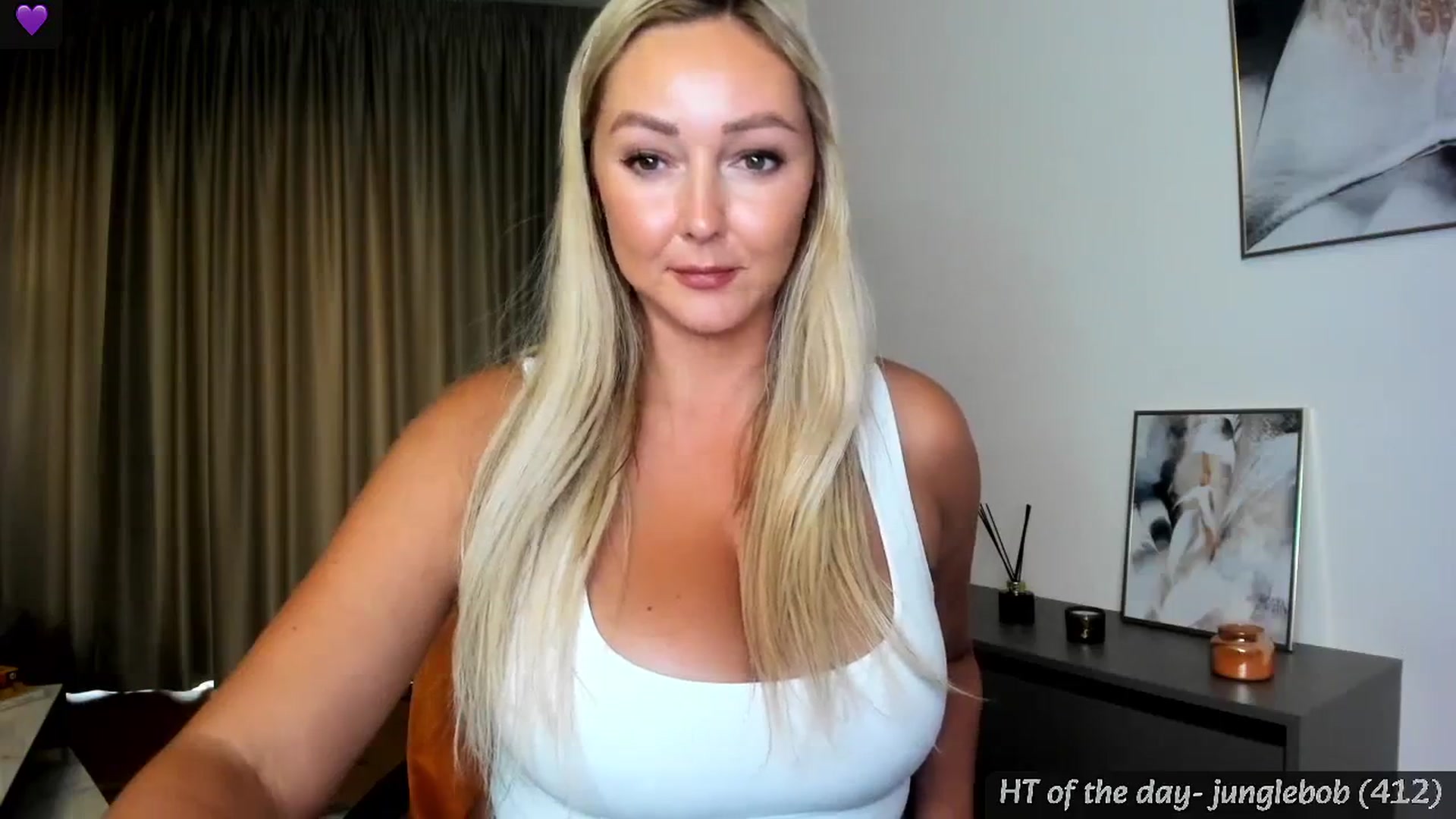 Gallery image thumbnail from Mi_Ha's myfreecams stream on, 08/20/2024, 16:35 image 7 of 20