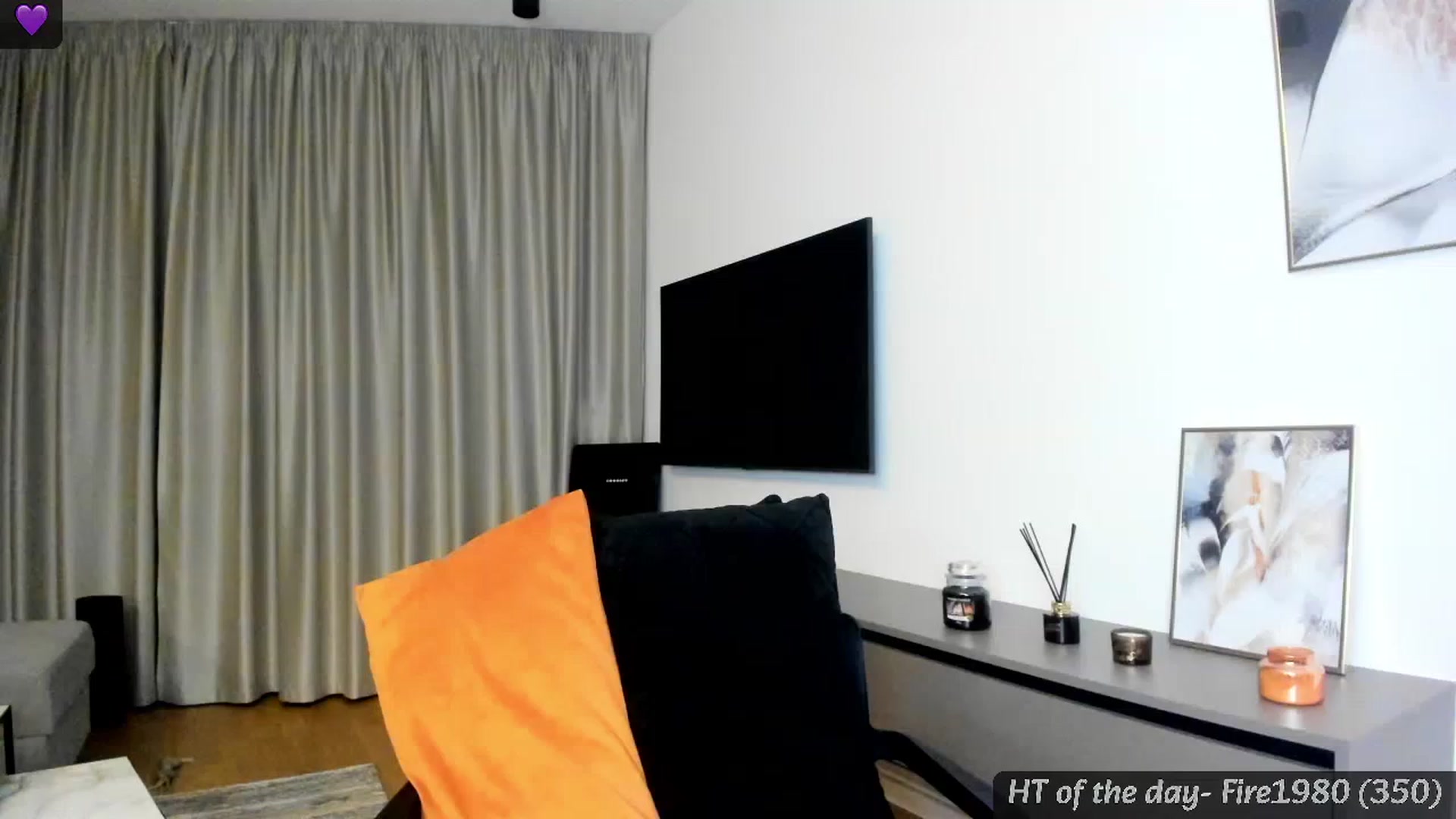 Gallery image thumbnail from Mi_Ha's myfreecams stream on, 08/21/2024, 20:55 image 2 of 20