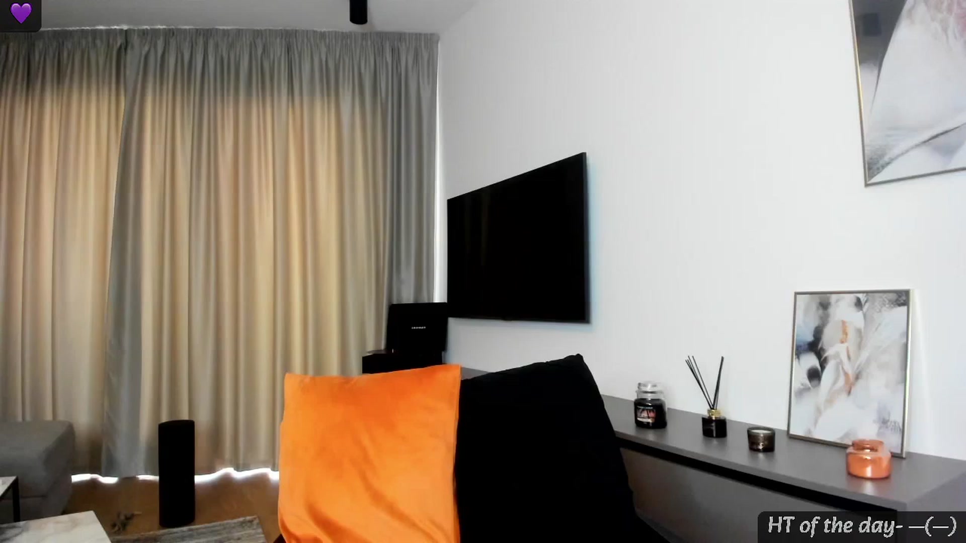 Gallery image thumbnail from Mi_Ha's myfreecams stream on, 08/22/2024, 14:58 image 7 of 20