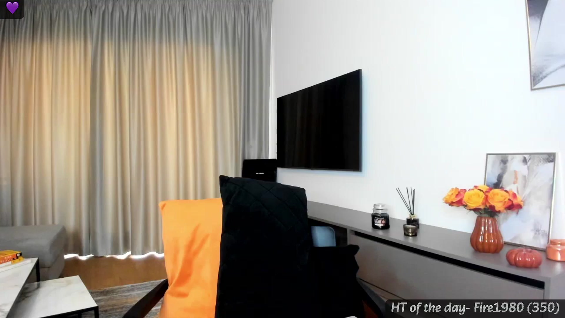 Gallery image thumbnail from Mi_Ha's myfreecams stream on, 08/27/2024, 16:43 image 2 of 20