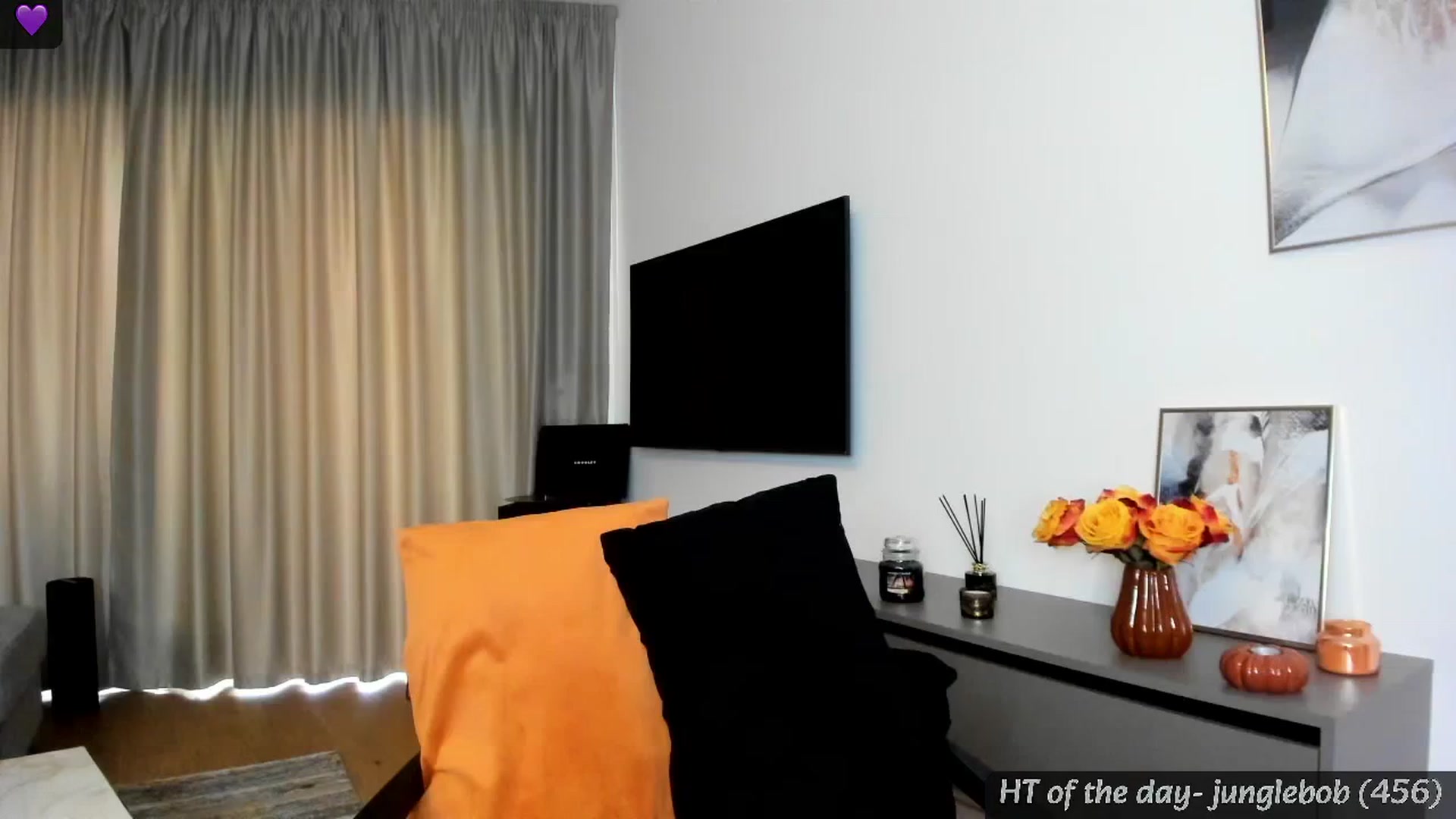 Gallery image thumbnail from Mi_Ha's myfreecams stream on, 08/28/2024, 15:56 image 14 of 20