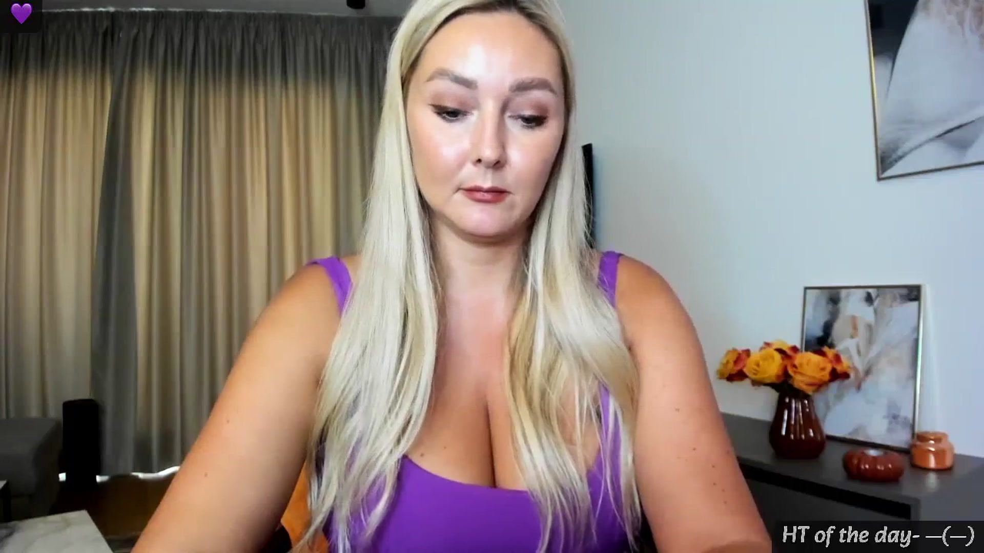 Gallery image thumbnail from Mi_Ha's myfreecams stream on, 08/29/2024, 15:57 image 3 of 20
