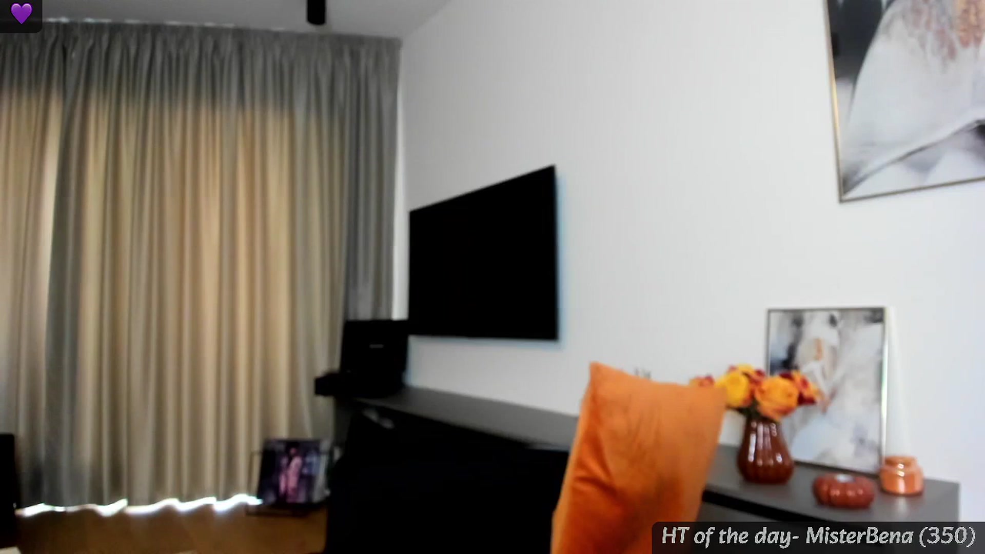 Gallery image thumbnail from Mi_Ha's myfreecams stream on, 08/30/2024, 15:12 image 17 of 20