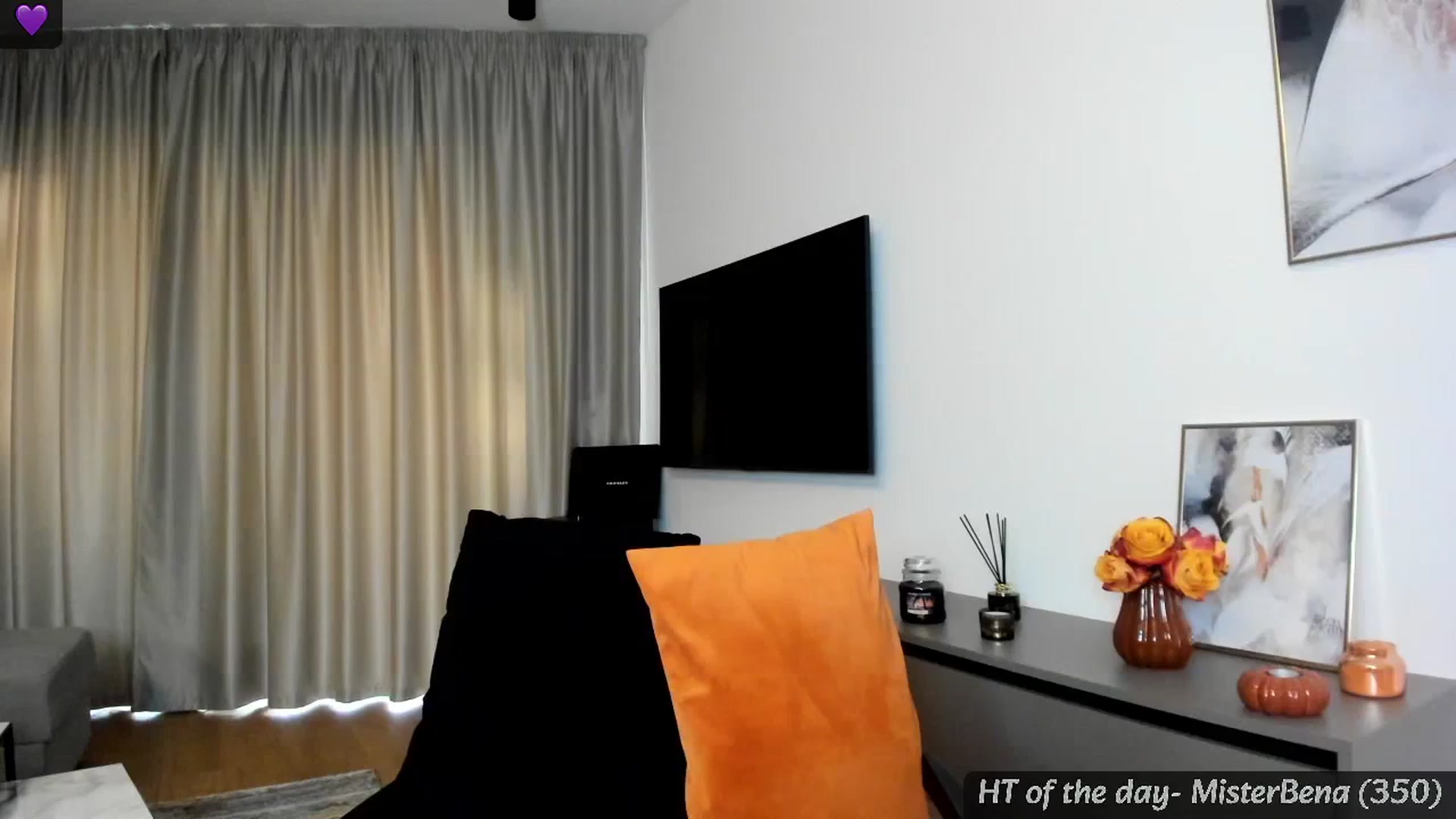 Gallery image thumbnail from Mi_Ha's myfreecams stream on, 08/31/2024, 16:30 image 1 of 20