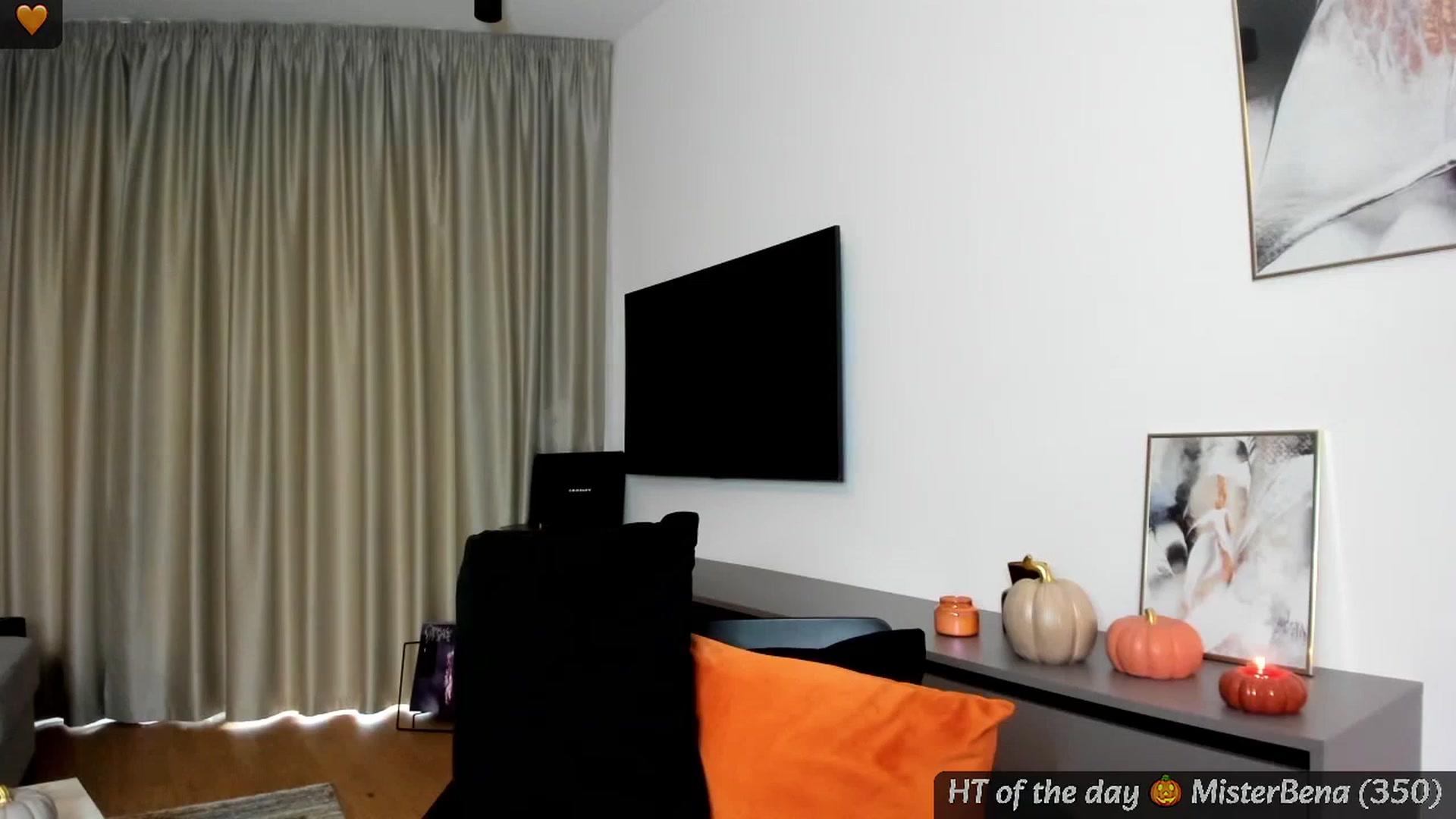 Gallery image thumbnail from Mi_Ha's myfreecams stream on, 09/09/2024, 16:05 image 11 of 20