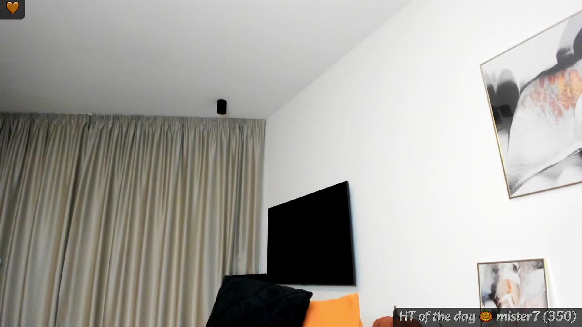 Gallery image thumbnail from Mi_Ha's myfreecams stream on, 09/11/2024, 16:00 image 11 of 20
