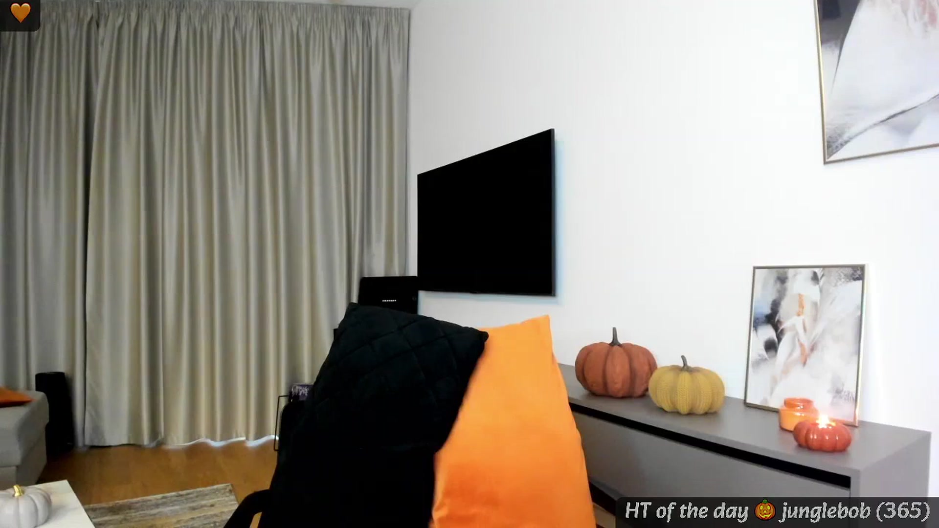 Gallery image thumbnail from Mi_Ha's myfreecams stream on, 09/11/2024, 17:19 image 13 of 20