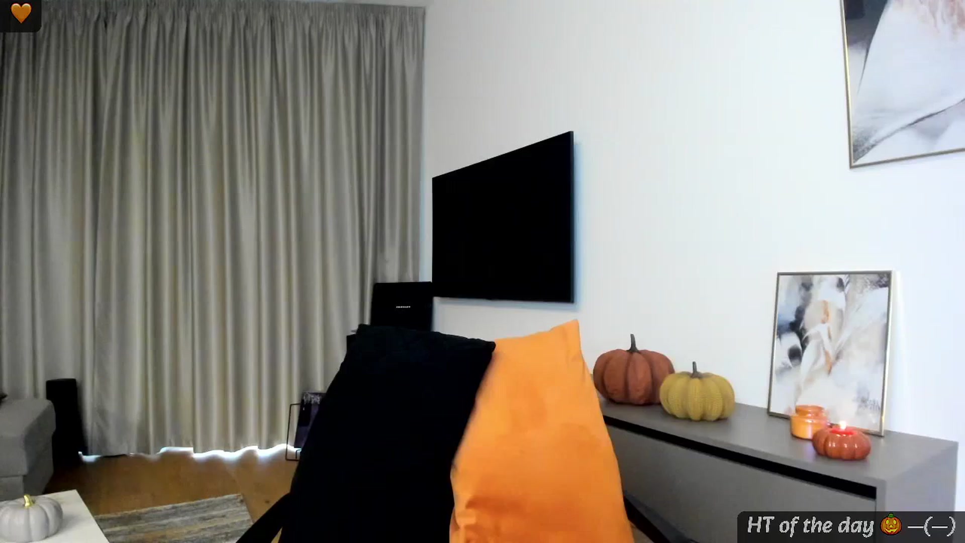 Gallery image thumbnail from Mi_Ha's myfreecams stream on, 09/12/2024, 15:14 image 16 of 20