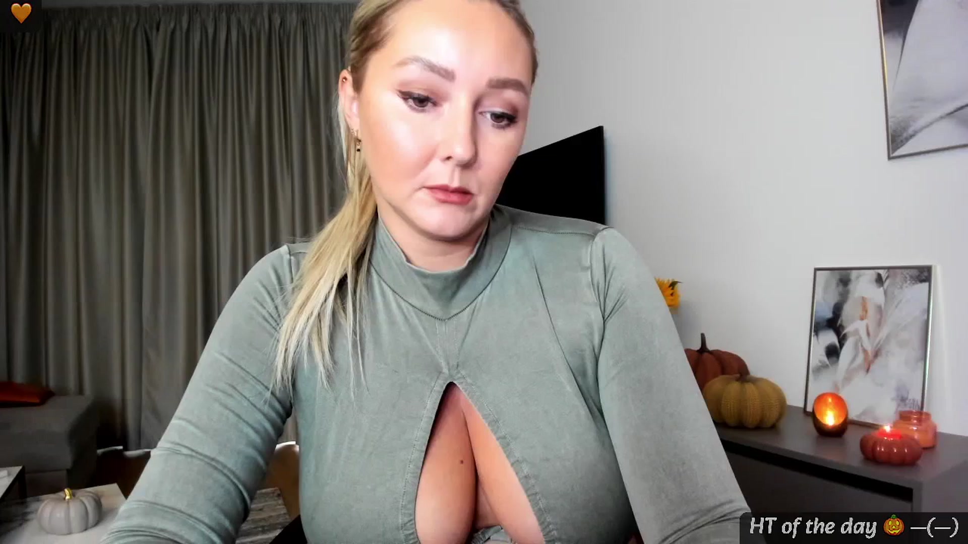 Gallery image thumbnail from Mi_Ha's myfreecams stream on, 09/13/2024, 16:31 image 1 of 20