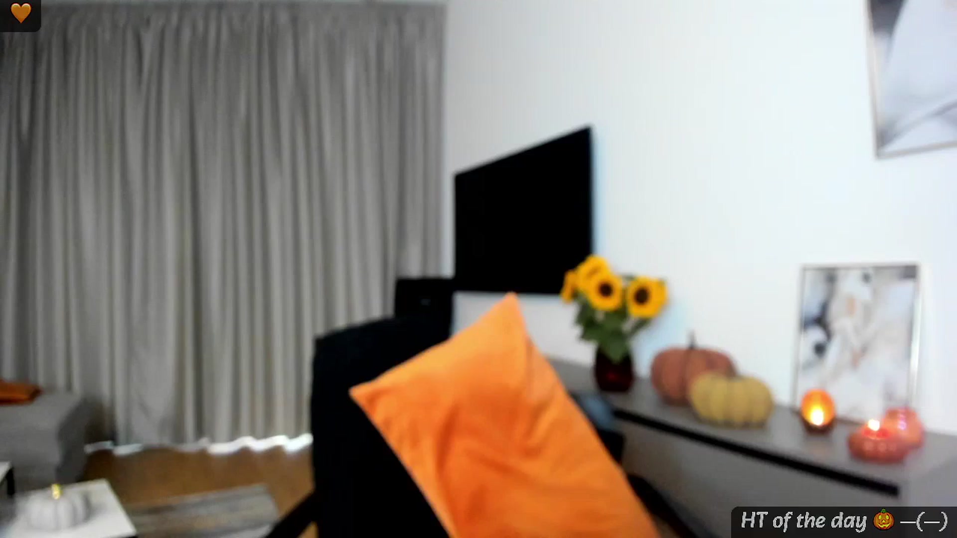 Gallery image thumbnail from Mi_Ha's myfreecams stream on, 09/13/2024, 16:31 image 3 of 20