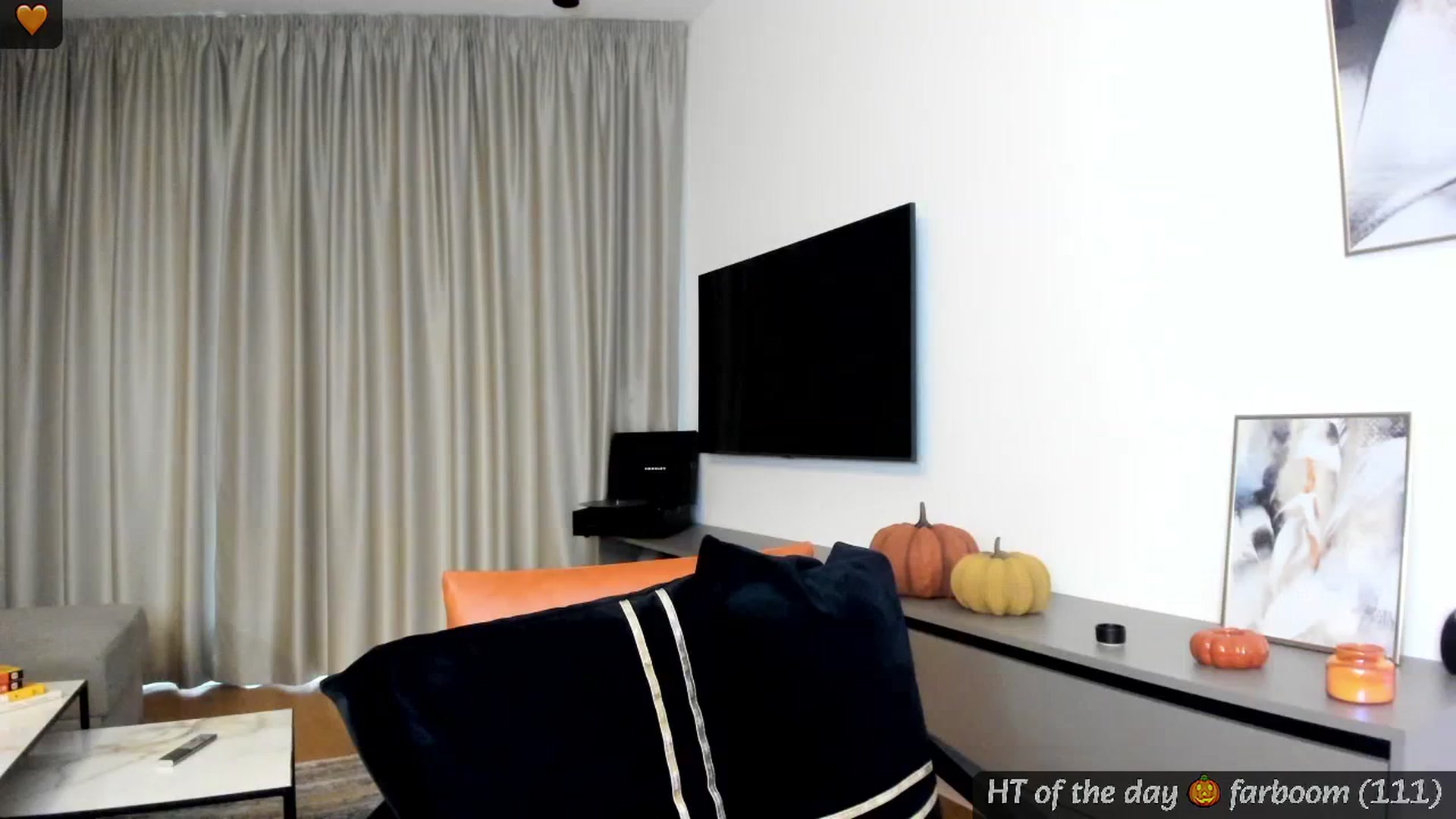Gallery image thumbnail from Mi_Ha's myfreecams stream on, 09/16/2024, 15:32 image 11 of 20