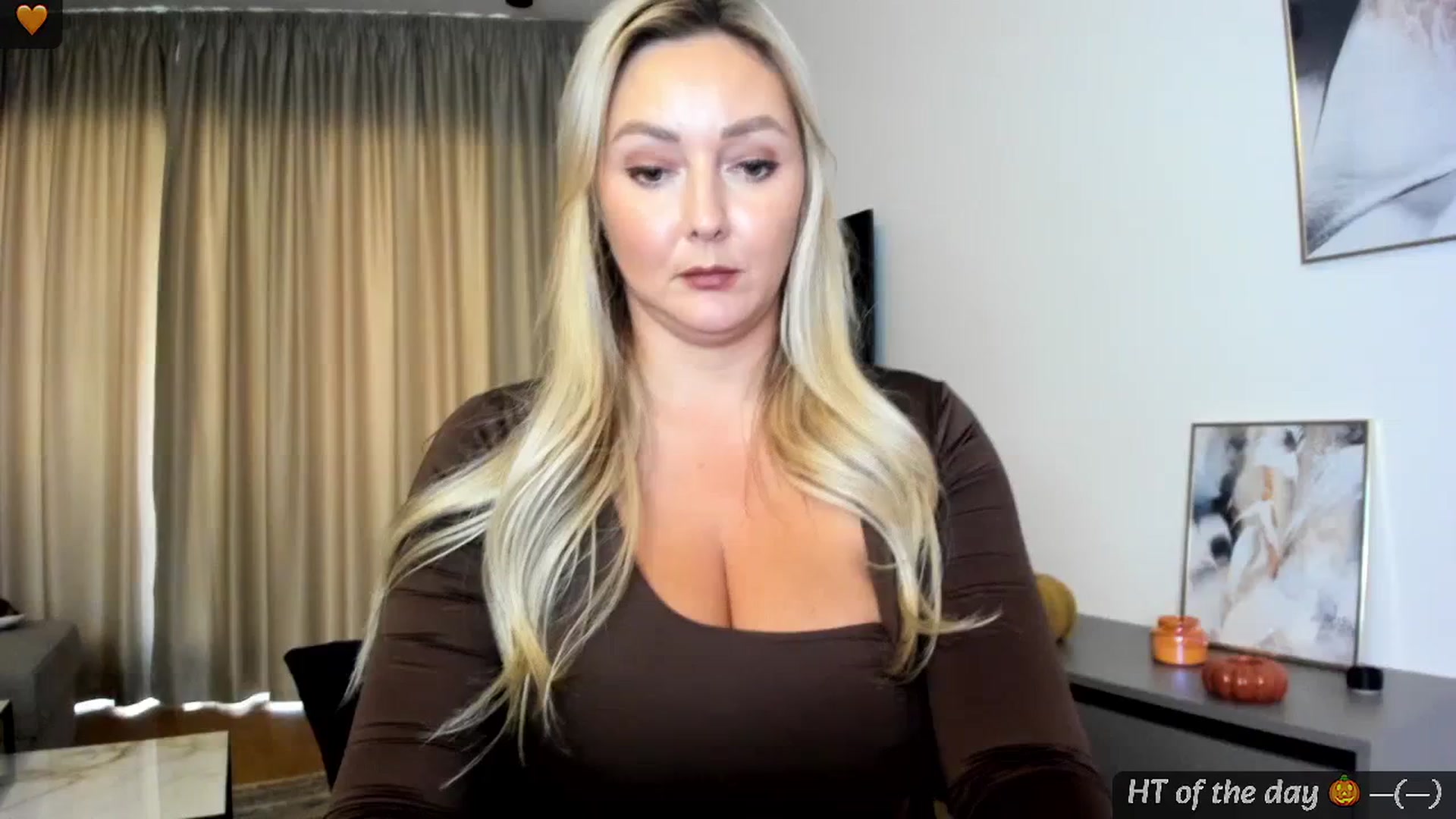 Gallery image thumbnail from Mi_Ha's myfreecams stream on, 09/18/2024, 15:19 image 5 of 20