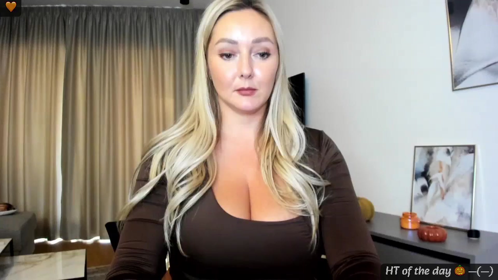 Gallery image thumbnail from Mi_Ha's myfreecams stream on, 09/18/2024, 15:19 image 11 of 20
