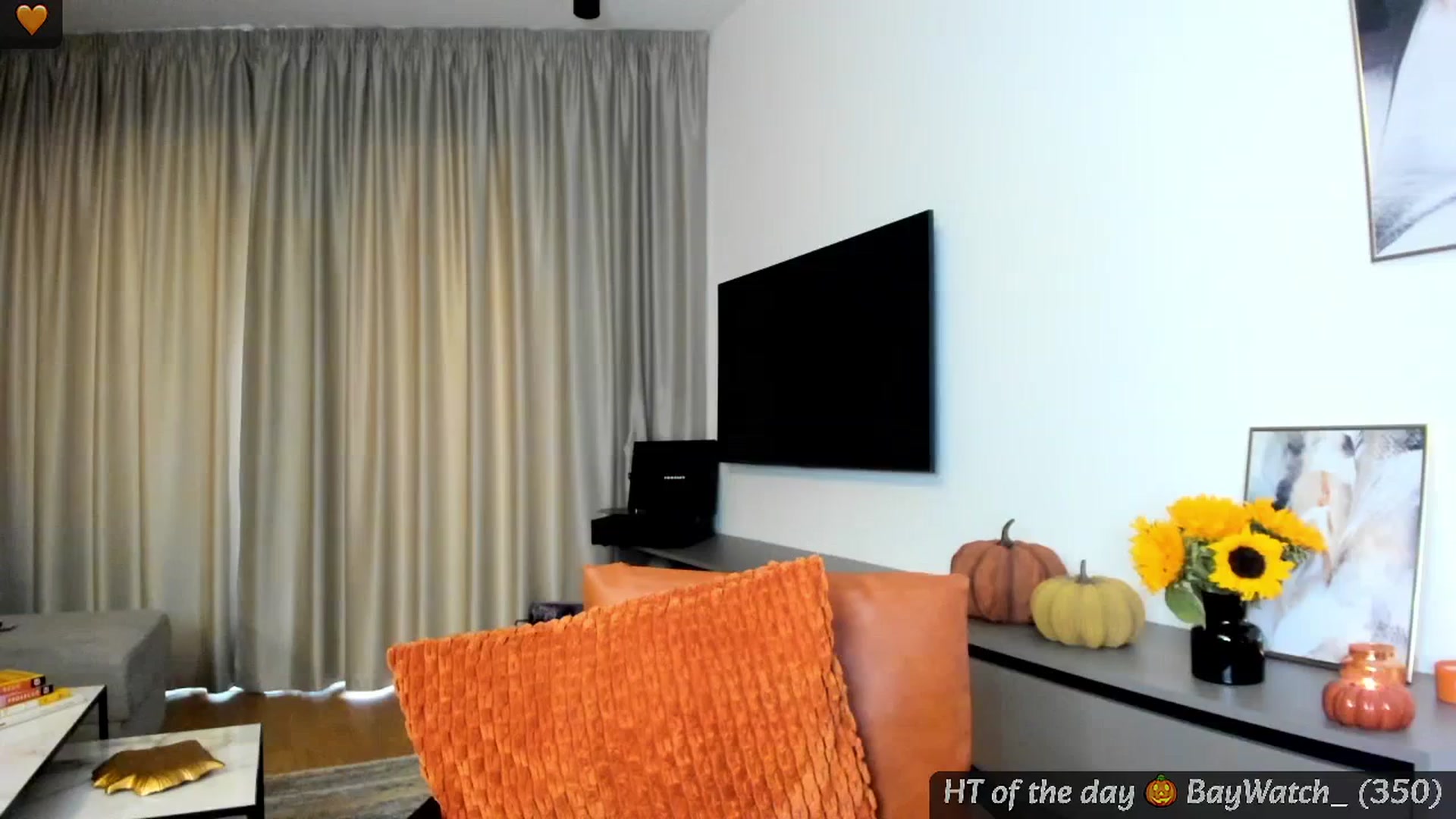 Gallery image thumbnail from Mi_Ha's myfreecams stream on, 09/22/2024, 15:47 image 18 of 20