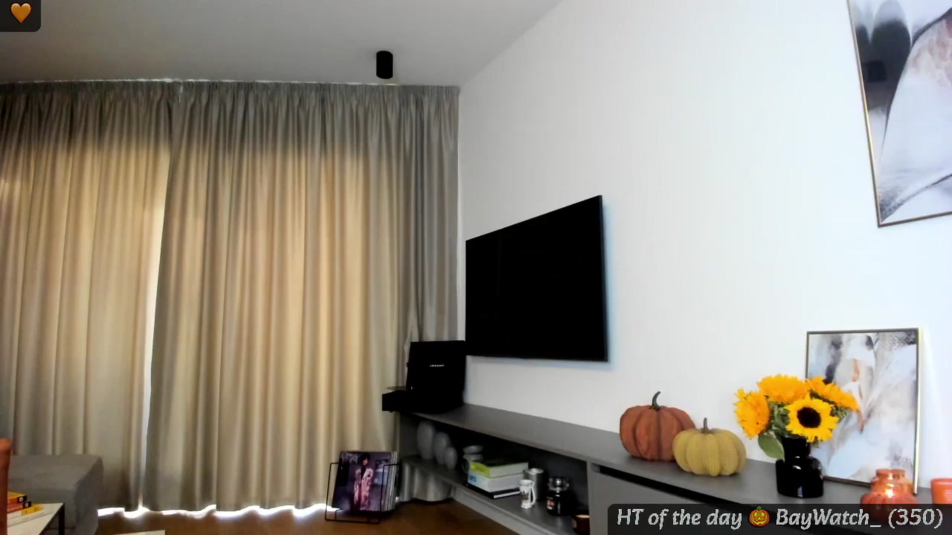 Gallery image thumbnail from Mi_Ha's myfreecams stream on, 09/22/2024, 15:47 image 4 of 20