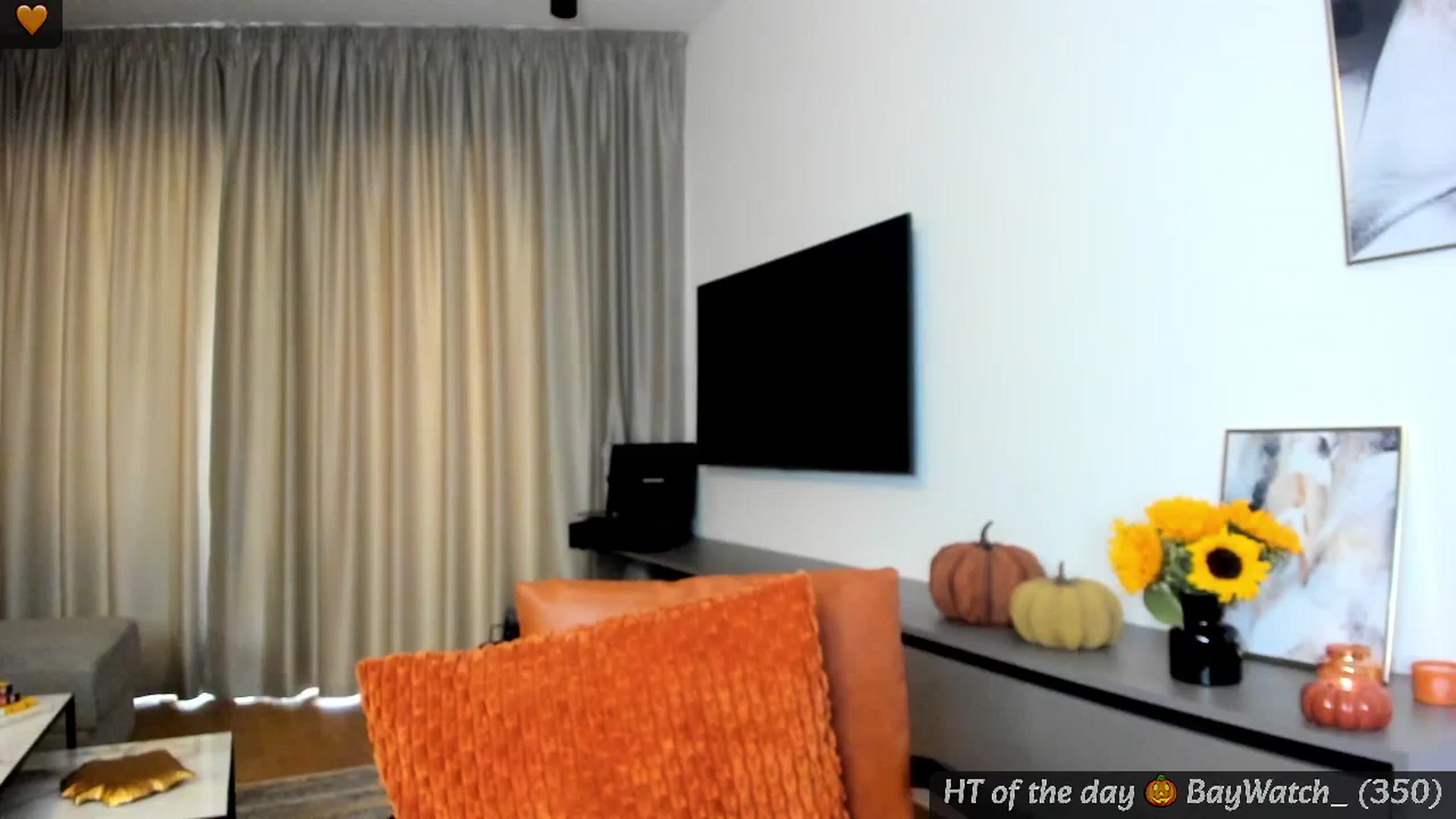 Gallery image thumbnail from Mi_Ha's myfreecams stream on, 09/22/2024, 15:47 image 11 of 20