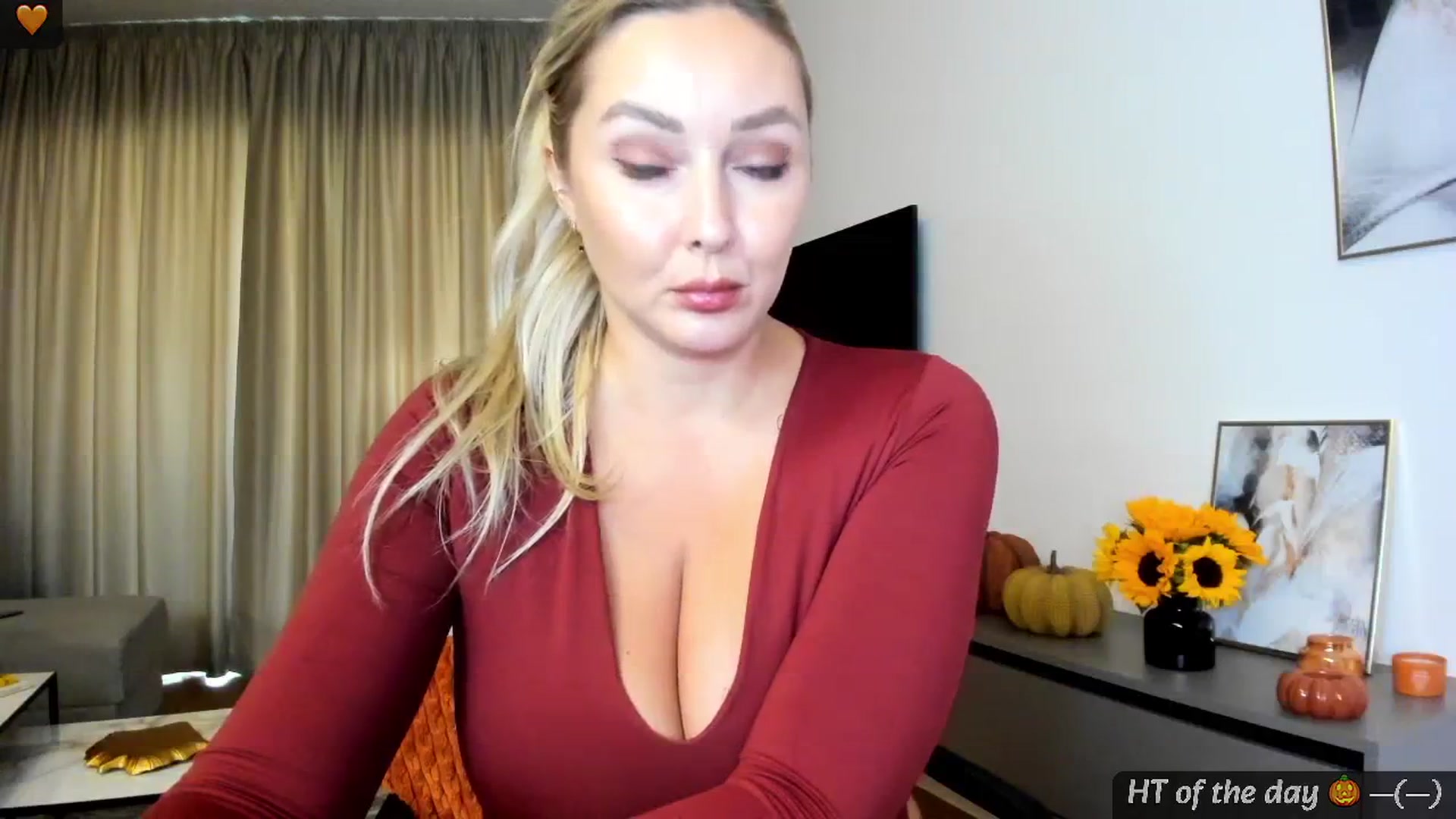 Gallery image thumbnail from Mi_Ha's myfreecams stream on, 09/23/2024, 15:42 image 3 of 20
