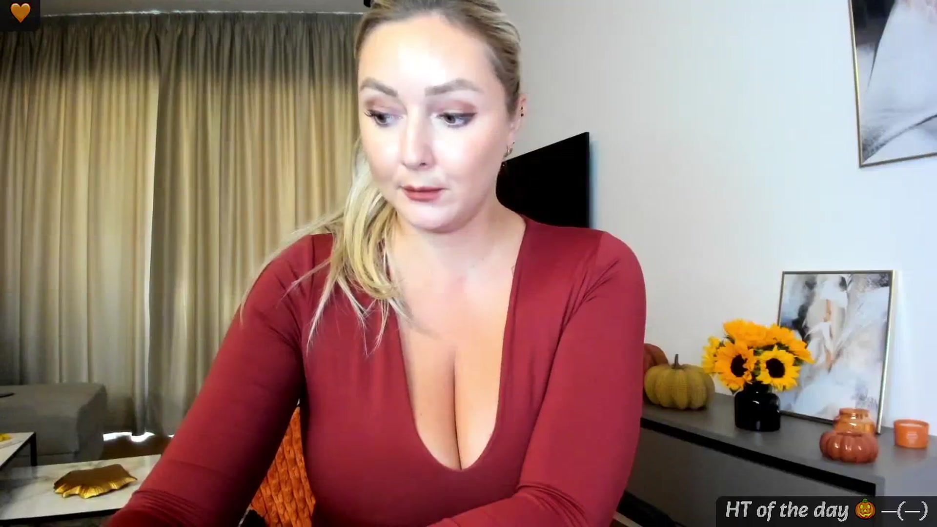 Gallery image thumbnail from Mi_Ha's myfreecams stream on, 09/23/2024, 15:42 image 2 of 20