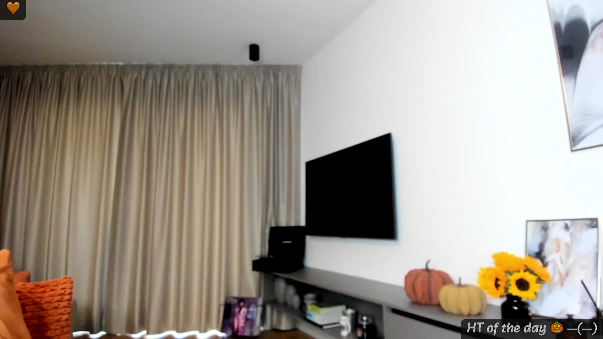 Gallery image thumbnail from Mi_Ha's myfreecams stream on, 09/24/2024, 15:17 image 9 of 20