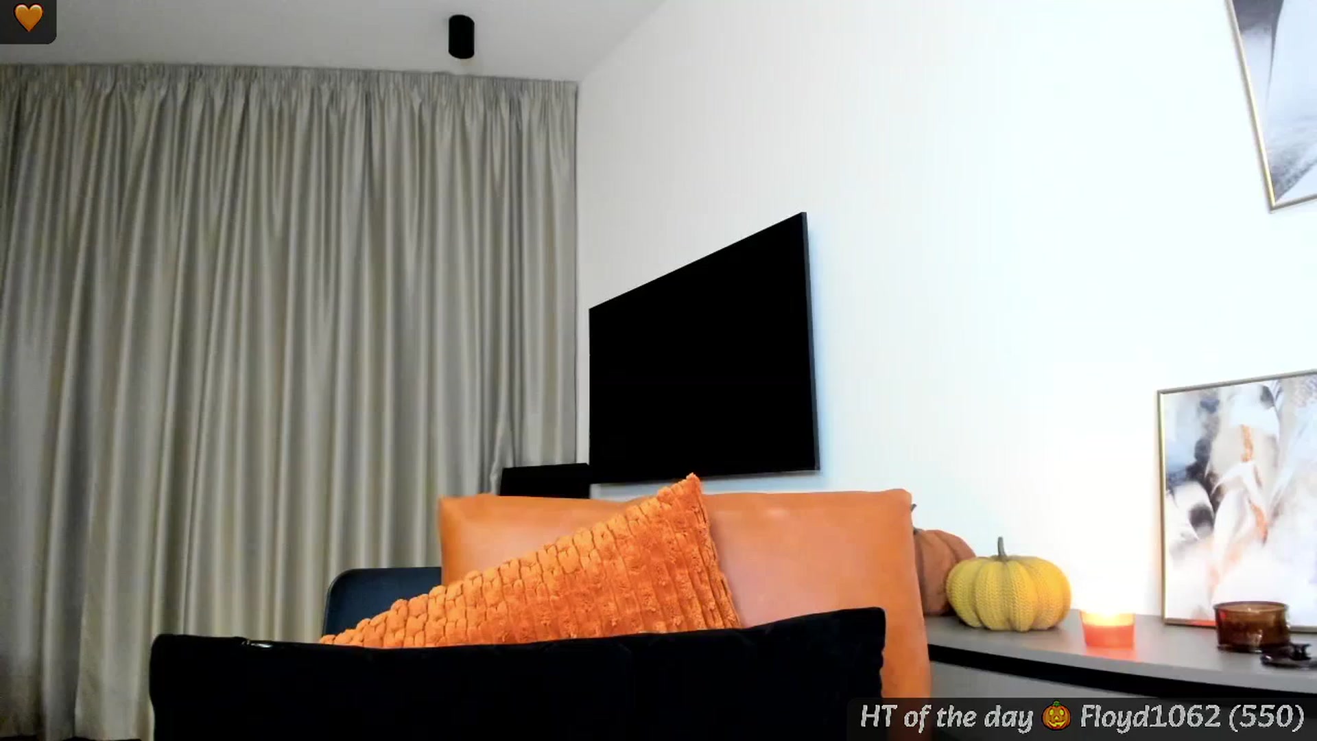 Gallery image thumbnail from Mi_Ha's myfreecams stream on, 09/27/2024, 23:02 image 8 of 20