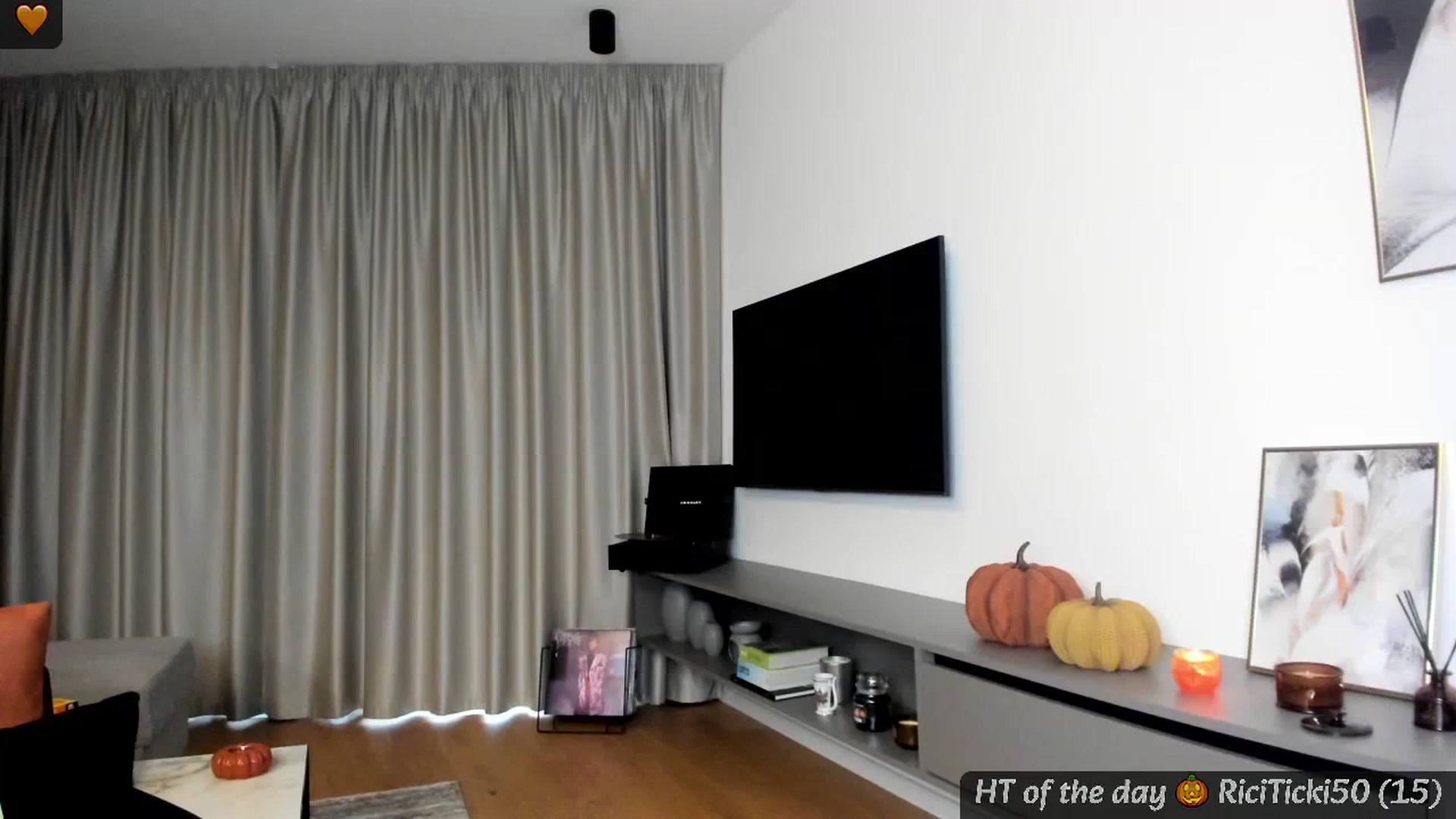 Gallery image thumbnail from Mi_Ha's myfreecams stream on, 10/02/2024, 14:48 image 13 of 20