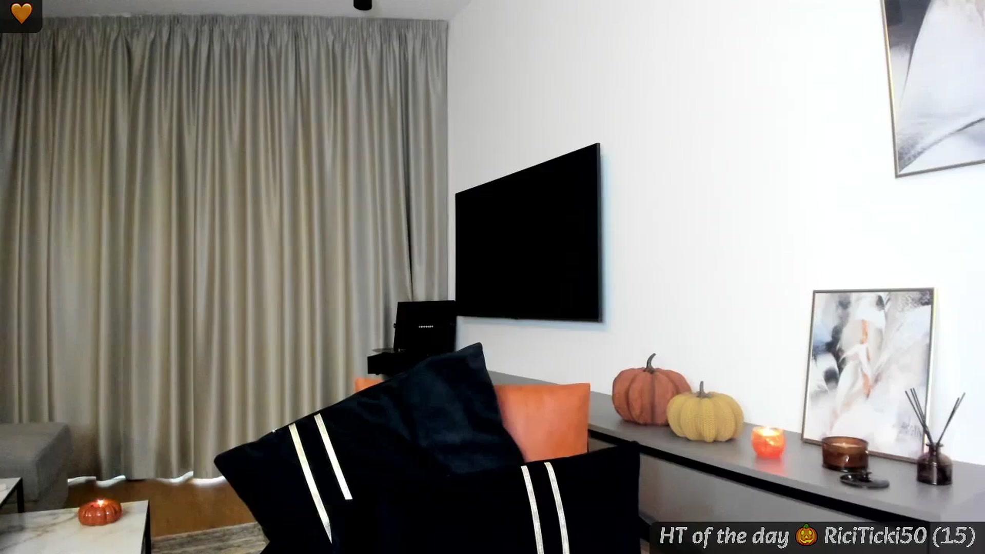 Gallery image thumbnail from Mi_Ha's myfreecams stream on, 10/02/2024, 14:48 image 8 of 20