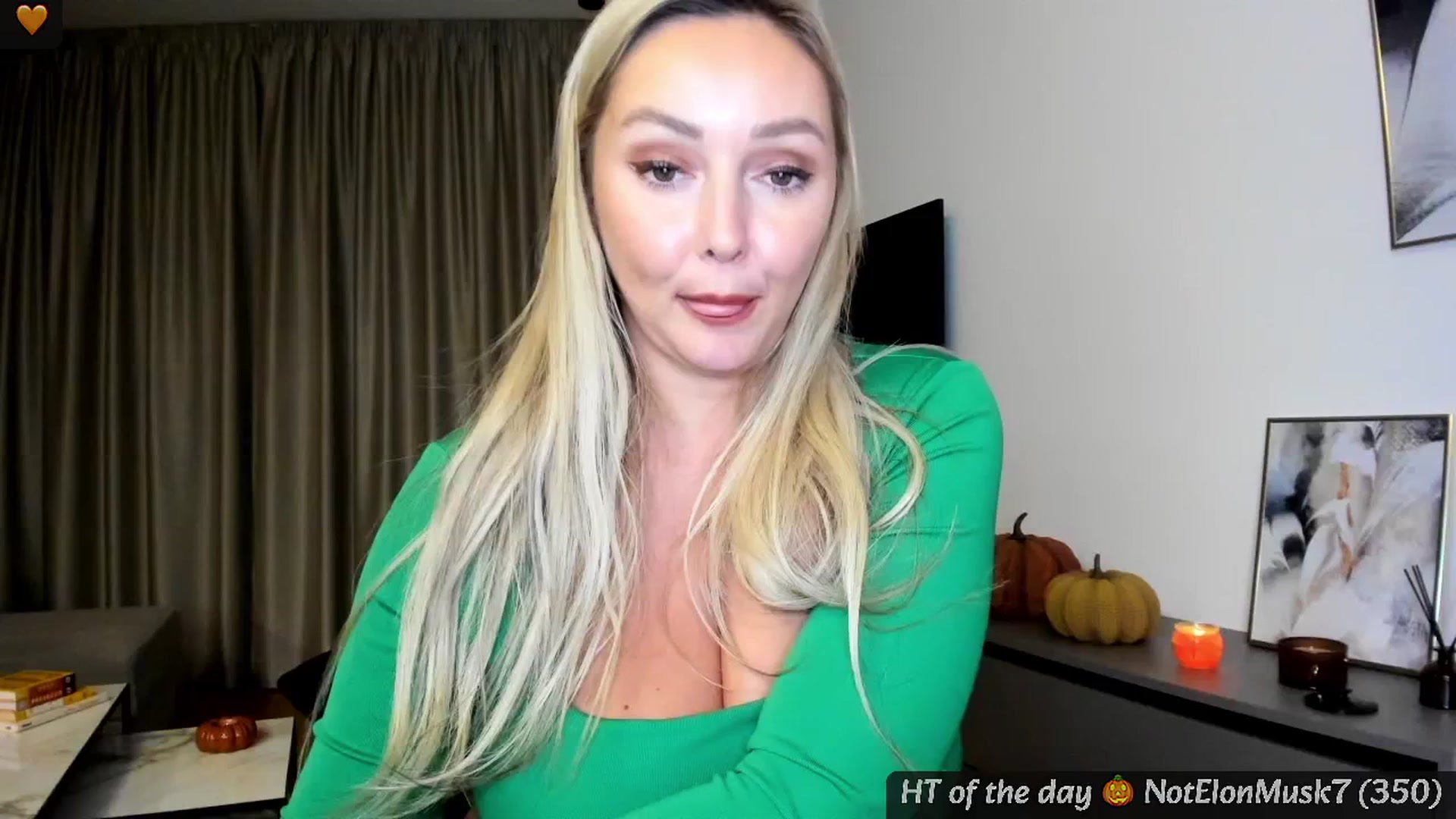 Gallery image thumbnail from Mi_Ha's myfreecams stream on, 10/02/2024, 20:43 image 14 of 20
