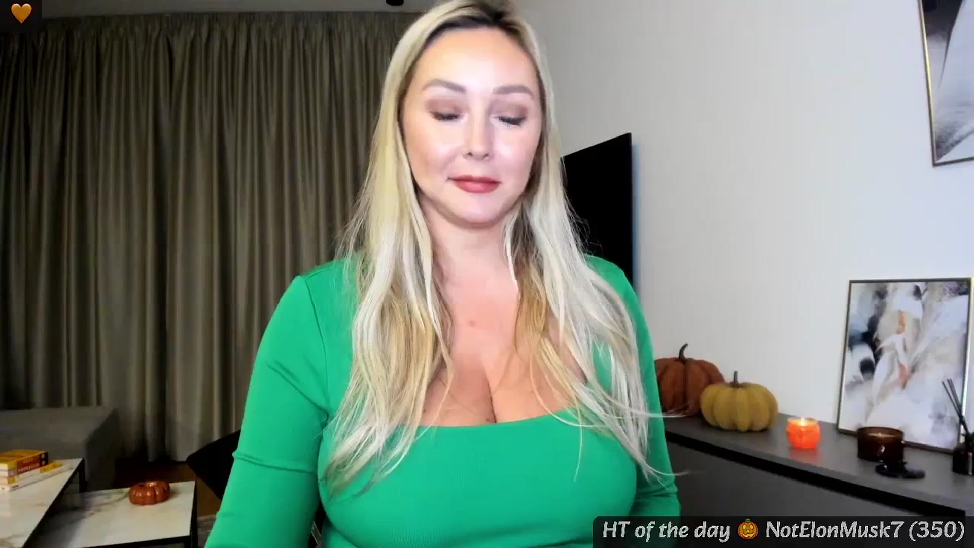 Gallery image thumbnail from Mi_Ha's myfreecams stream on, 10/02/2024, 20:43 image 11 of 20