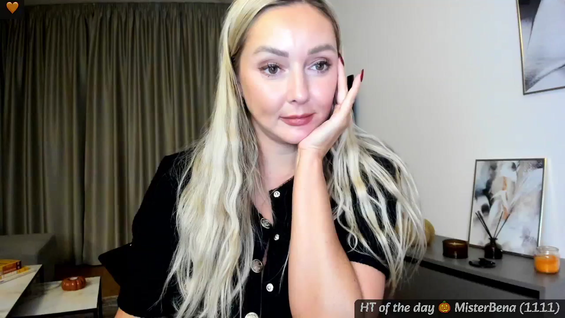 Gallery image thumbnail from Mi_Ha's myfreecams stream on, 10/03/2024, 21:34 image 19 of 20