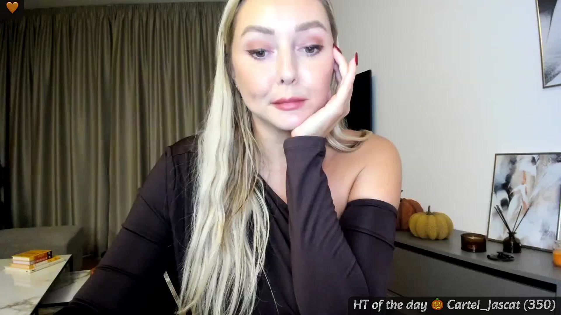 Gallery image thumbnail from Mi_Ha's myfreecams stream on, 10/04/2024, 16:06 image 19 of 20