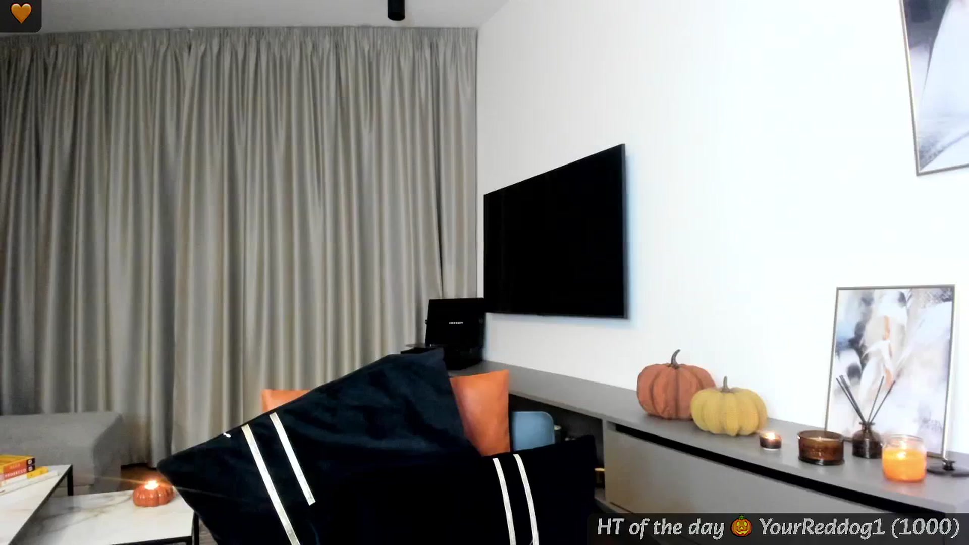 Gallery image thumbnail from Mi_Ha's myfreecams stream on, 10/05/2024, 17:01 image 13 of 20