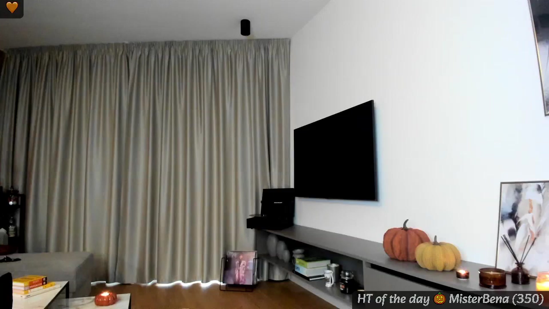 Gallery image thumbnail from Mi_Ha's myfreecams stream on, 10/06/2024, 14:51 image 17 of 20