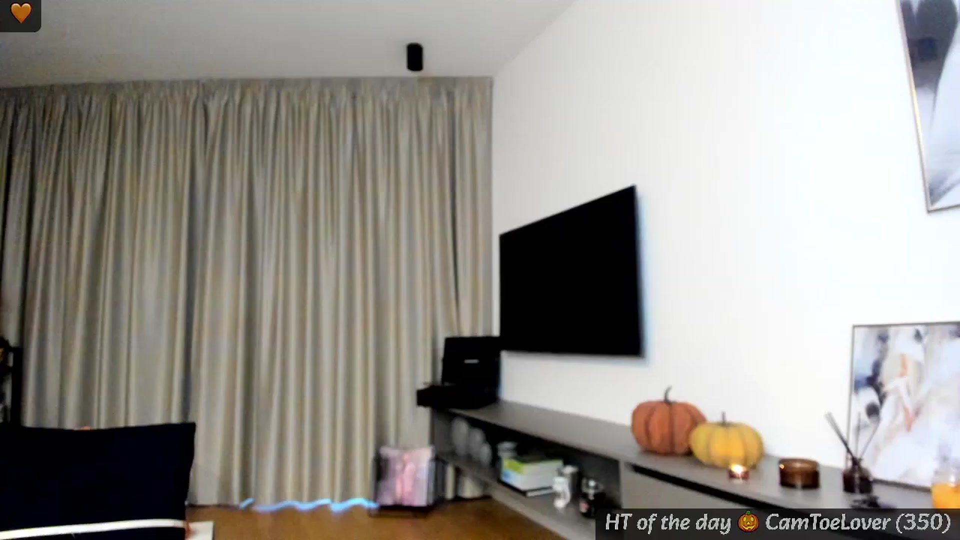 Gallery image thumbnail from Mi_Ha's myfreecams stream on, 10/13/2024, 16:44 image 16 of 20