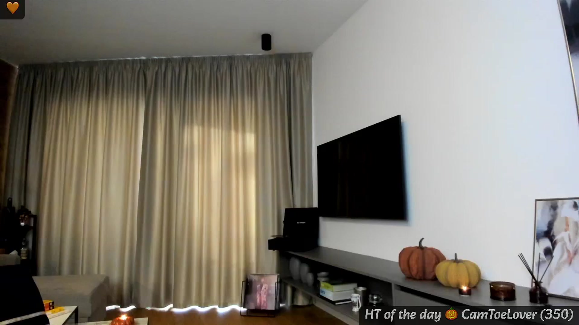 Gallery image thumbnail from Mi_Ha's myfreecams stream on, 10/13/2024, 16:44 image 5 of 20