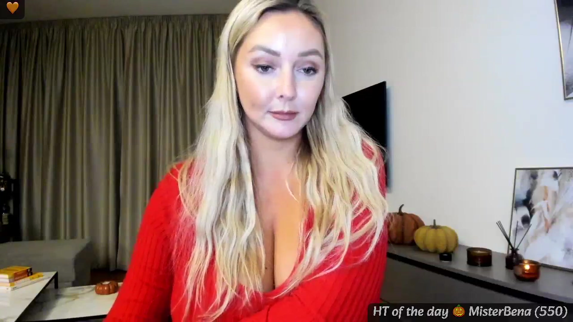 Gallery image thumbnail from Mi_Ha's myfreecams stream on, 10/14/2024, 21:52 image 18 of 20