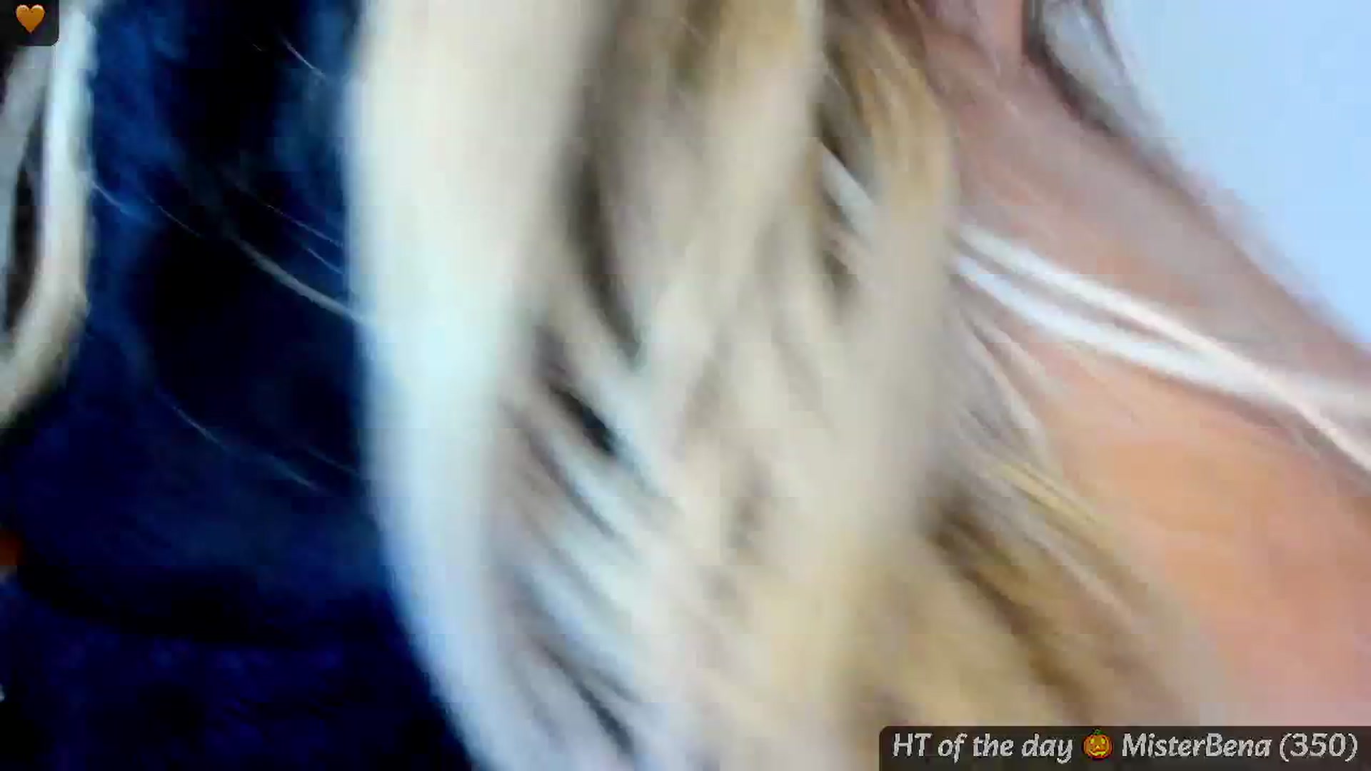 Gallery image thumbnail from Mi_Ha's myfreecams stream on, 10/17/2024, 16:25 image 12 of 20