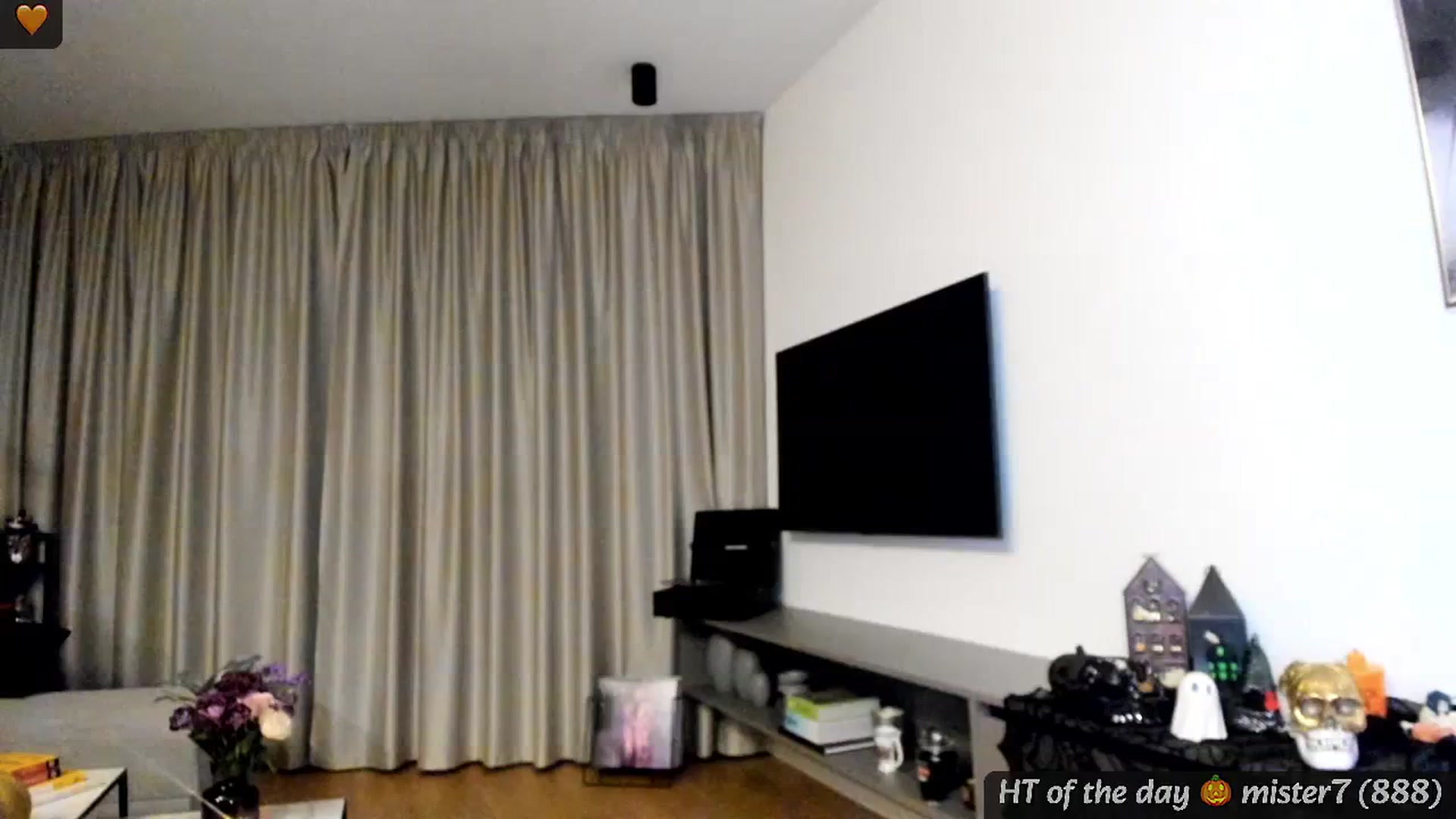 Gallery image thumbnail from Mi_Ha's myfreecams stream on, 10/17/2024, 22:35 image 10 of 20