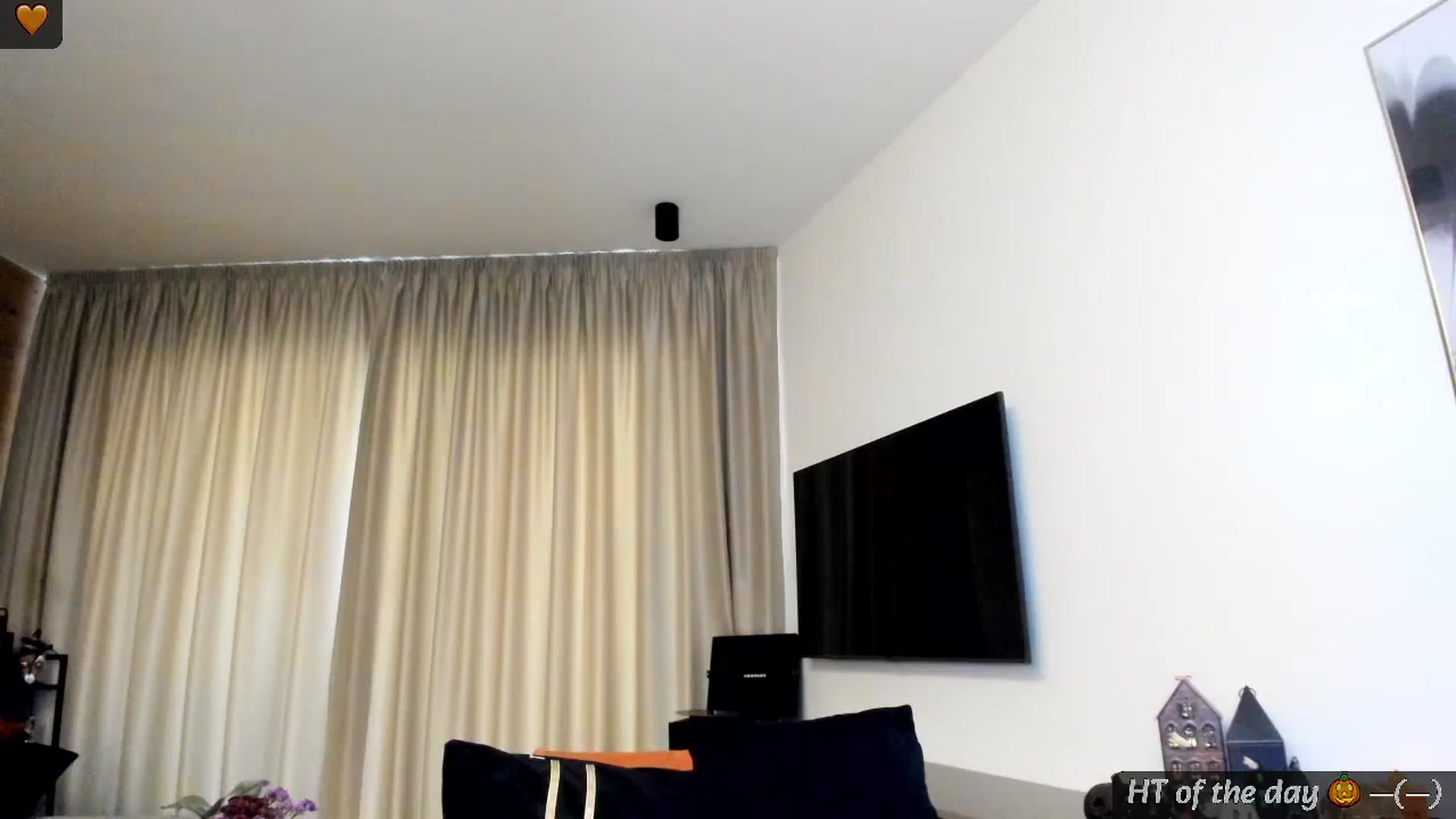 Gallery image thumbnail from Mi_Ha's myfreecams stream on, 10/18/2024, 15:40 image 1 of 20